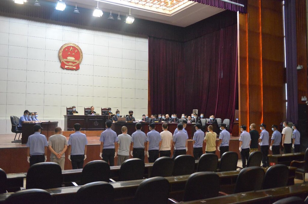 仁寿涉黑酒霸东哥遭判了一审被判二十五年并处没收个人全部财产