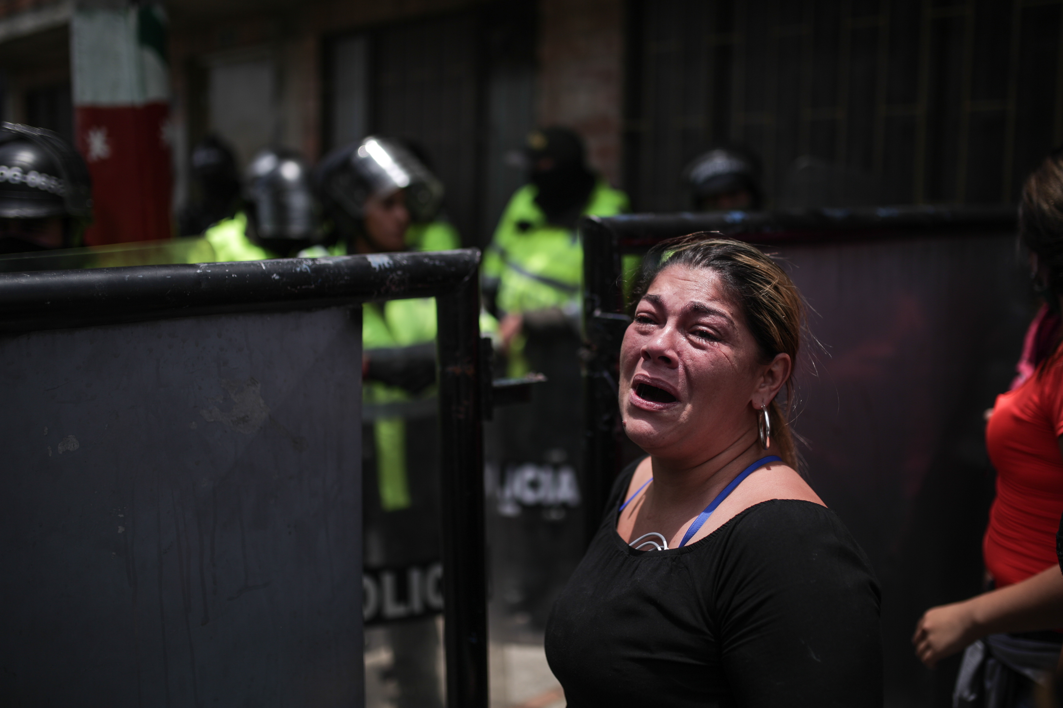 哥伦比亚首都一监狱发生暴动致23死90伤