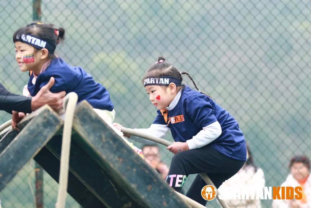 2022斯巴达勇士儿童赛训练挑战营在重庆北碚落幕