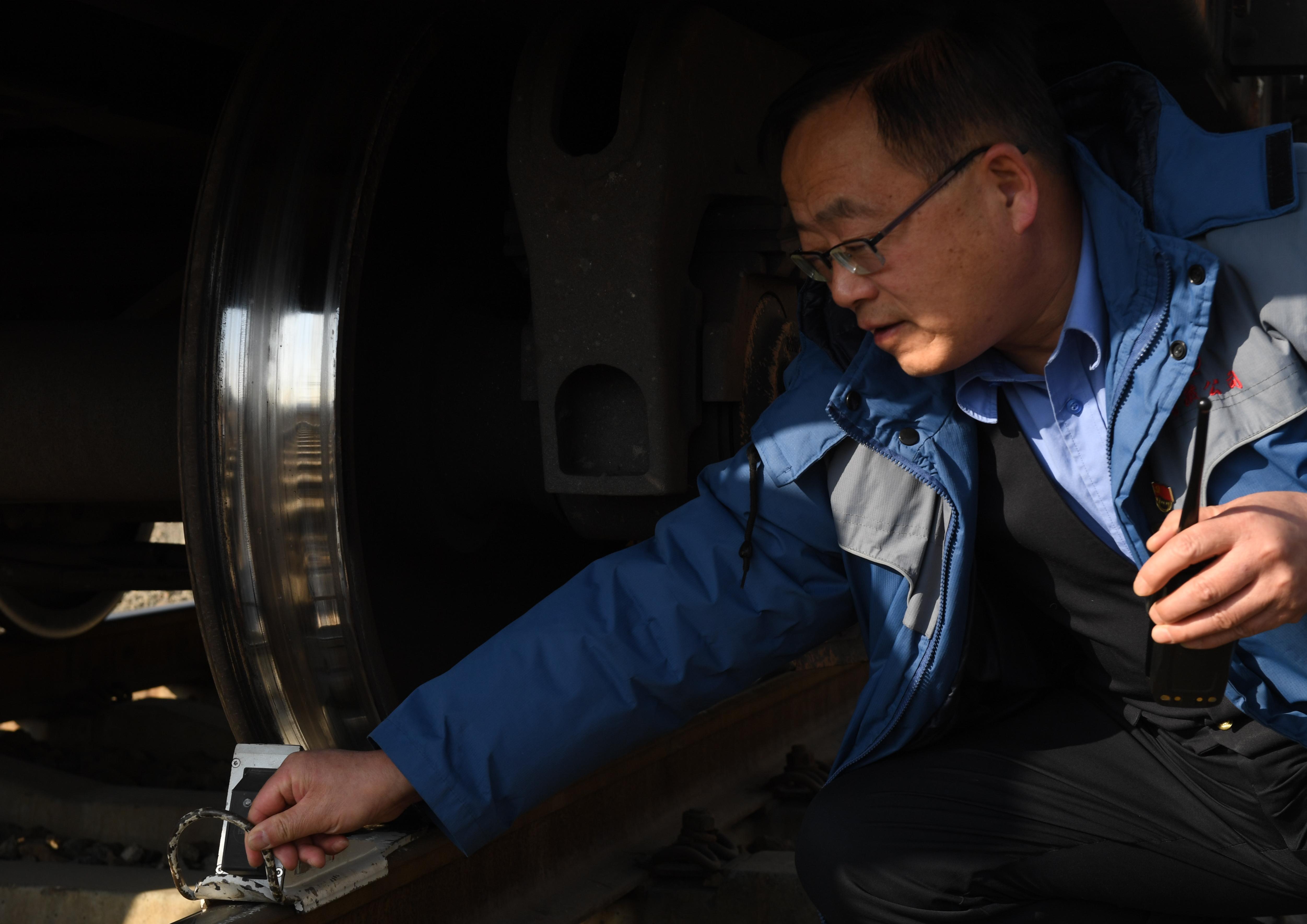 老站长的最后一个春运年