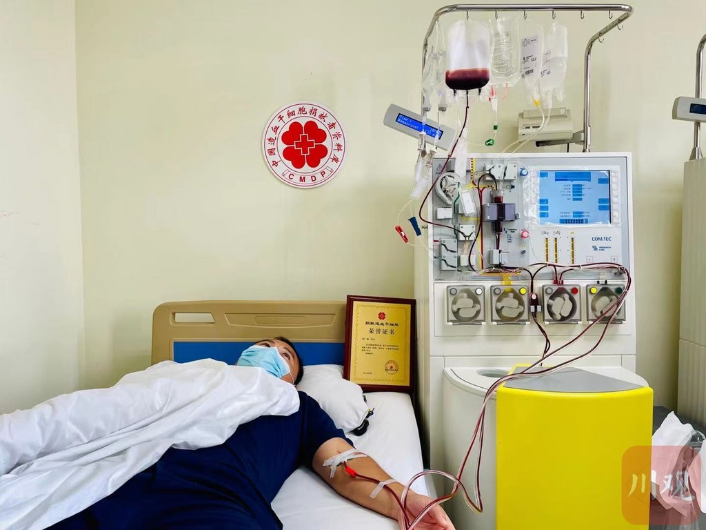 捐献过程中,因左臂血管破裂,血压不够无法正常输血,这让不了解原因,一