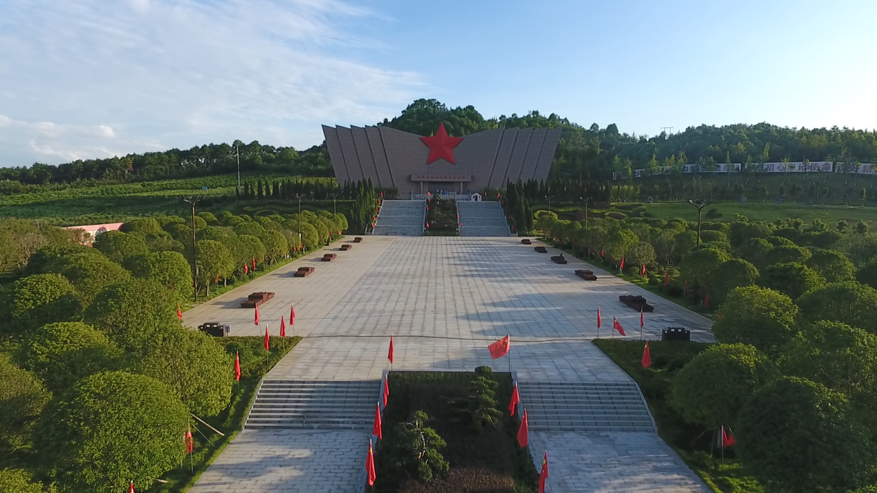 90后讲解员胡雅馨人生第一份工作使命光荣