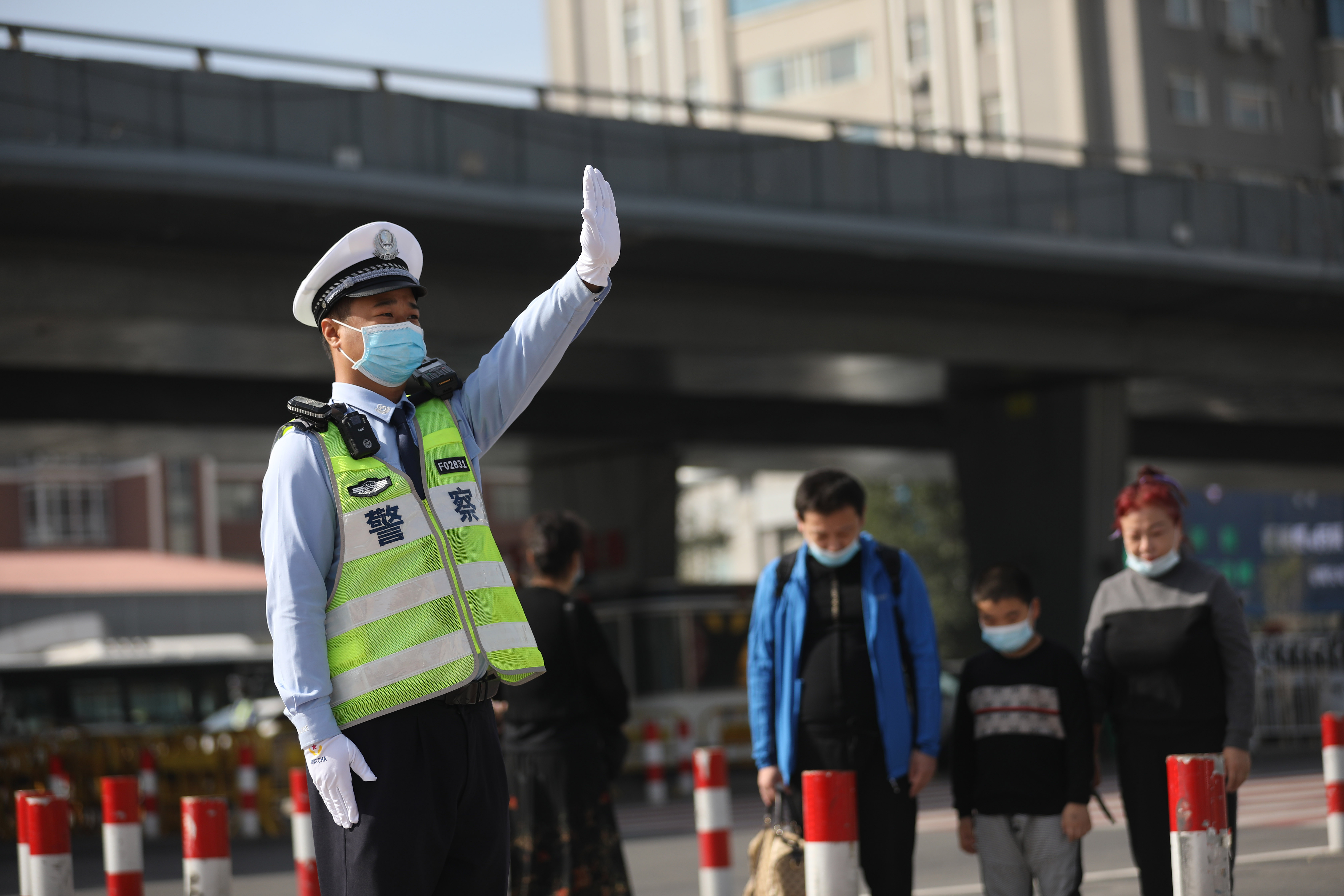 中國公眾90年後重返抗戰原點鳴警撞鐘祈願和平