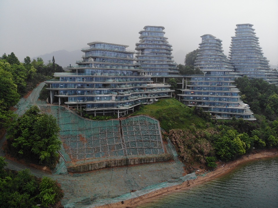 新华视点黄山太平湖流域违规开发整改不力任务没完成急于甩包袱验收不