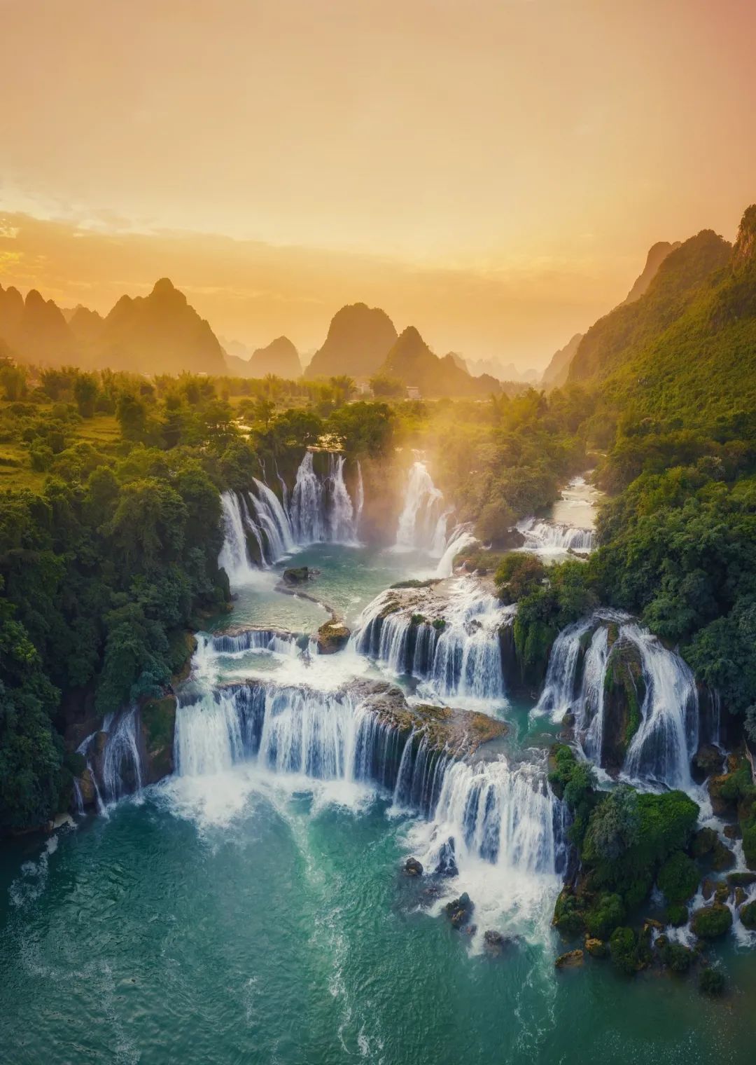 中国瀑布图片大全-中国瀑布高清图片下载-觅知网