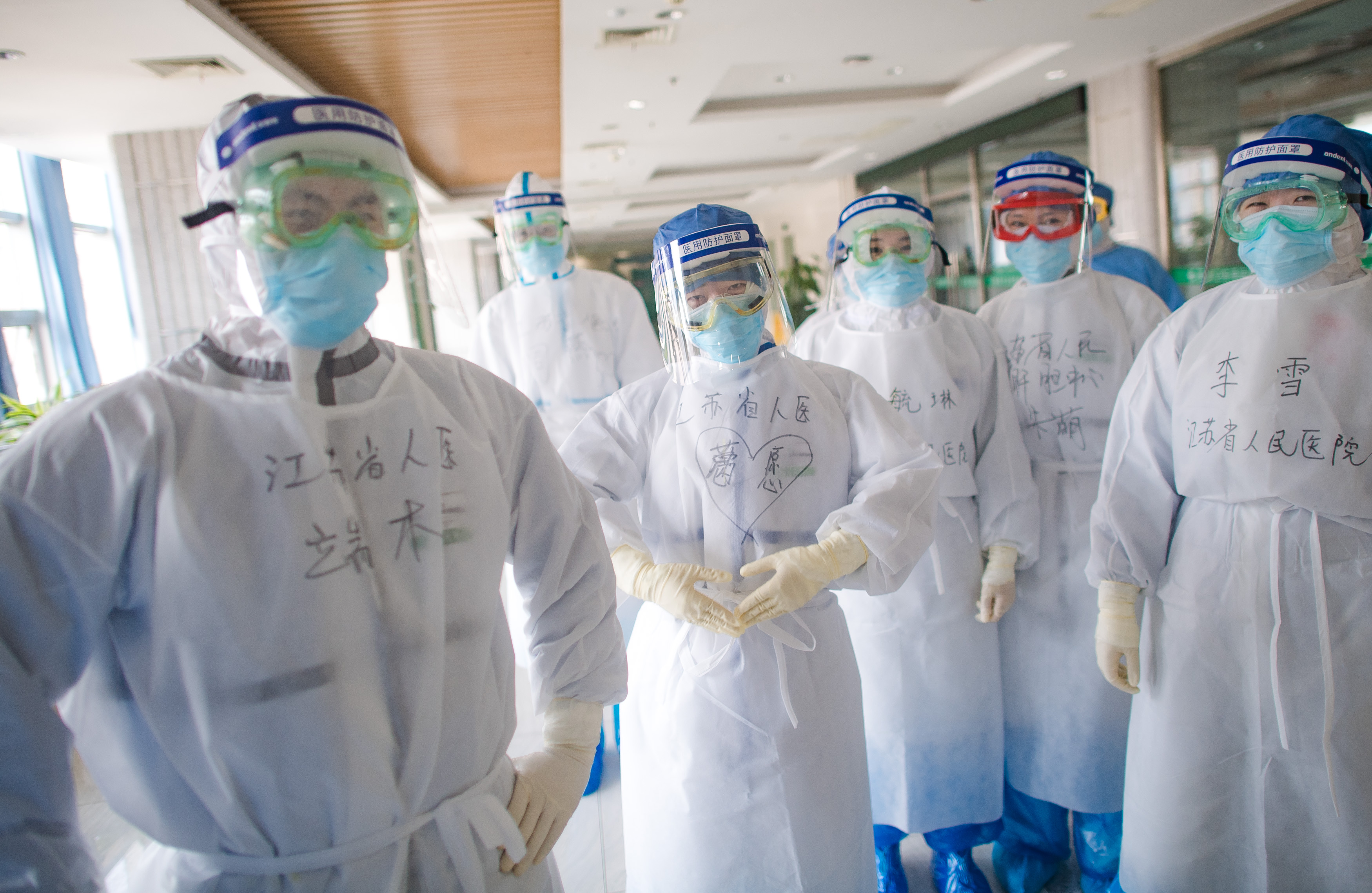 武汉白衣天使的战疫影像