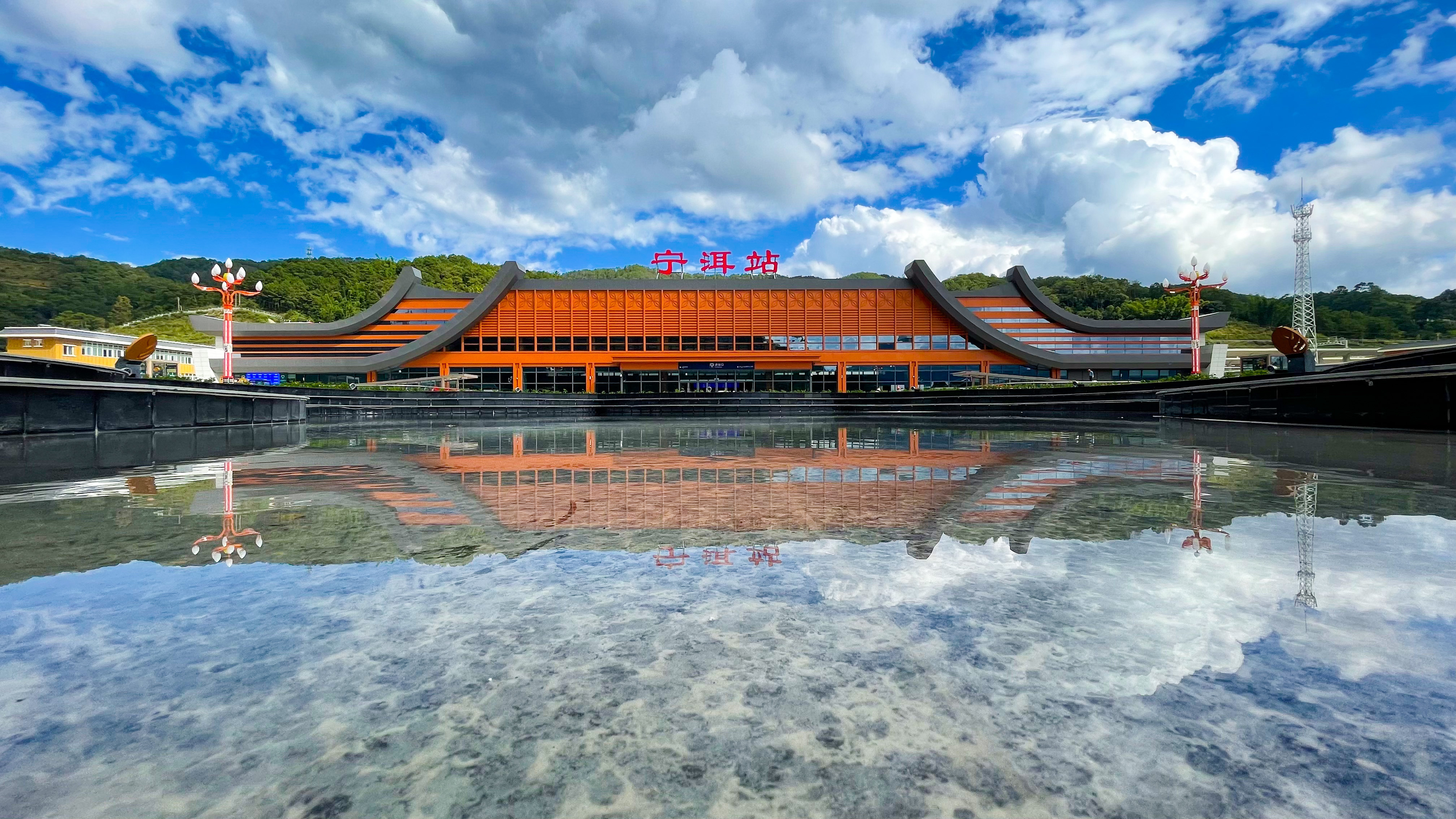 一站一景!中老铁路玉磨段这11座新建车站亮相太惊艳