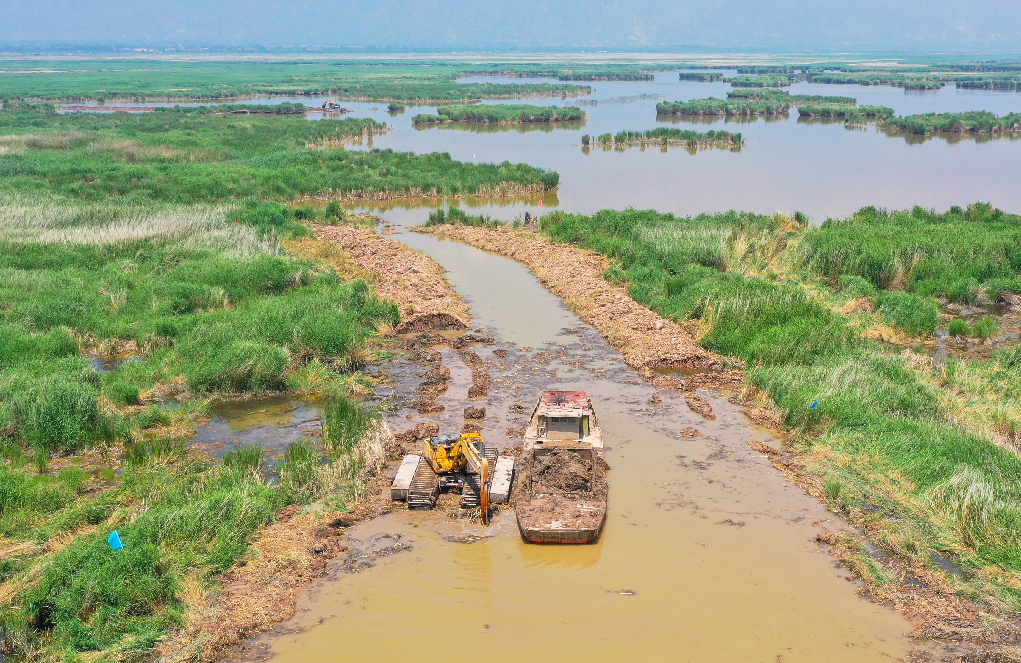 内蒙古土默特左旗修复湖泊湿地生态