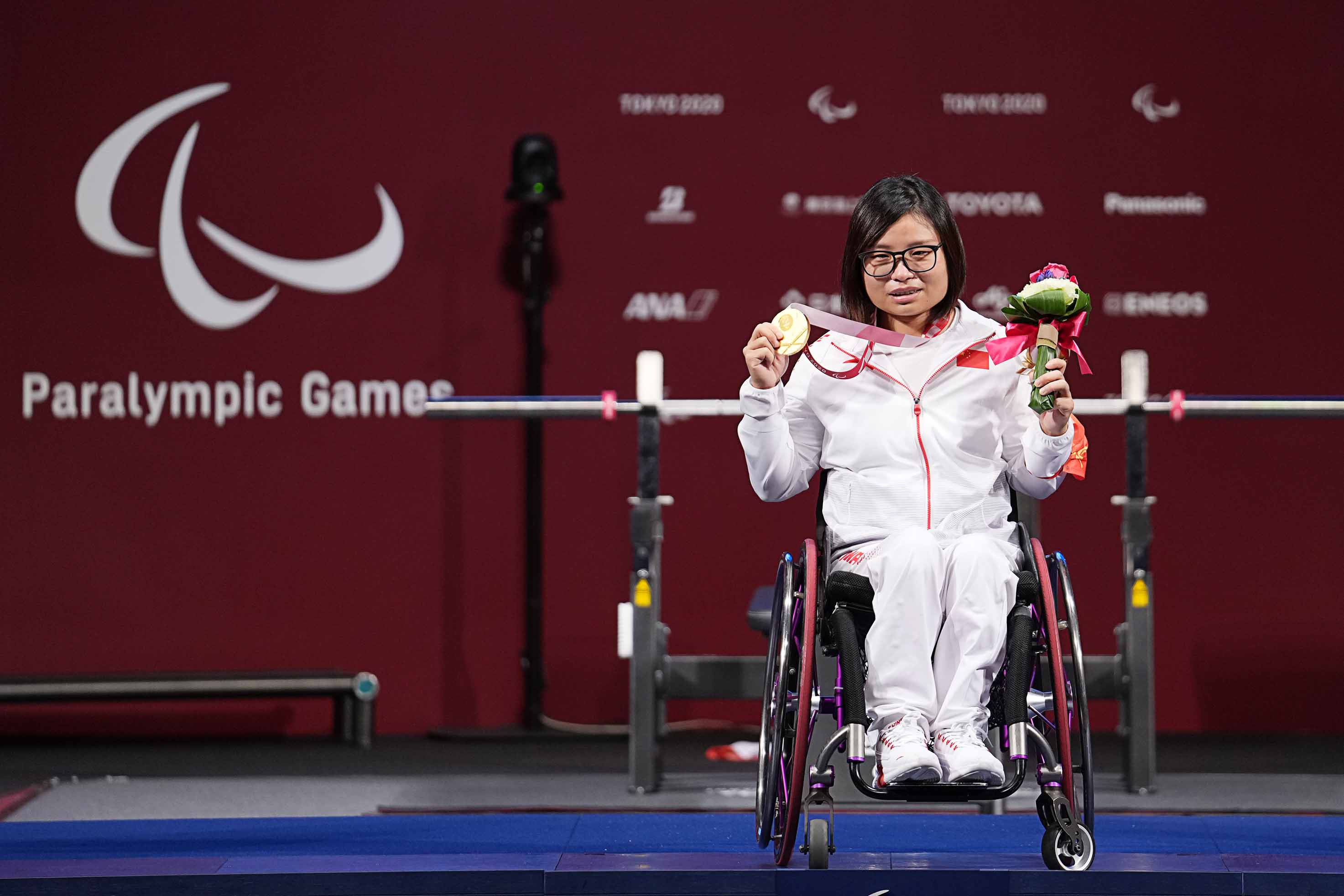 东京残奥会展现中国力量举重队再揽三金一银