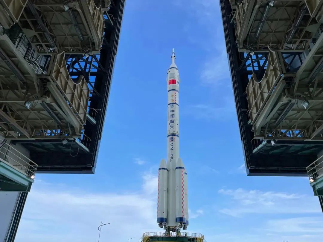 China komplettiert Raumstation Tiangong, banger Blick auf große ...