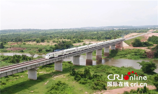 中企承建西非首条现代化双线标准轨铁路开通商业运营