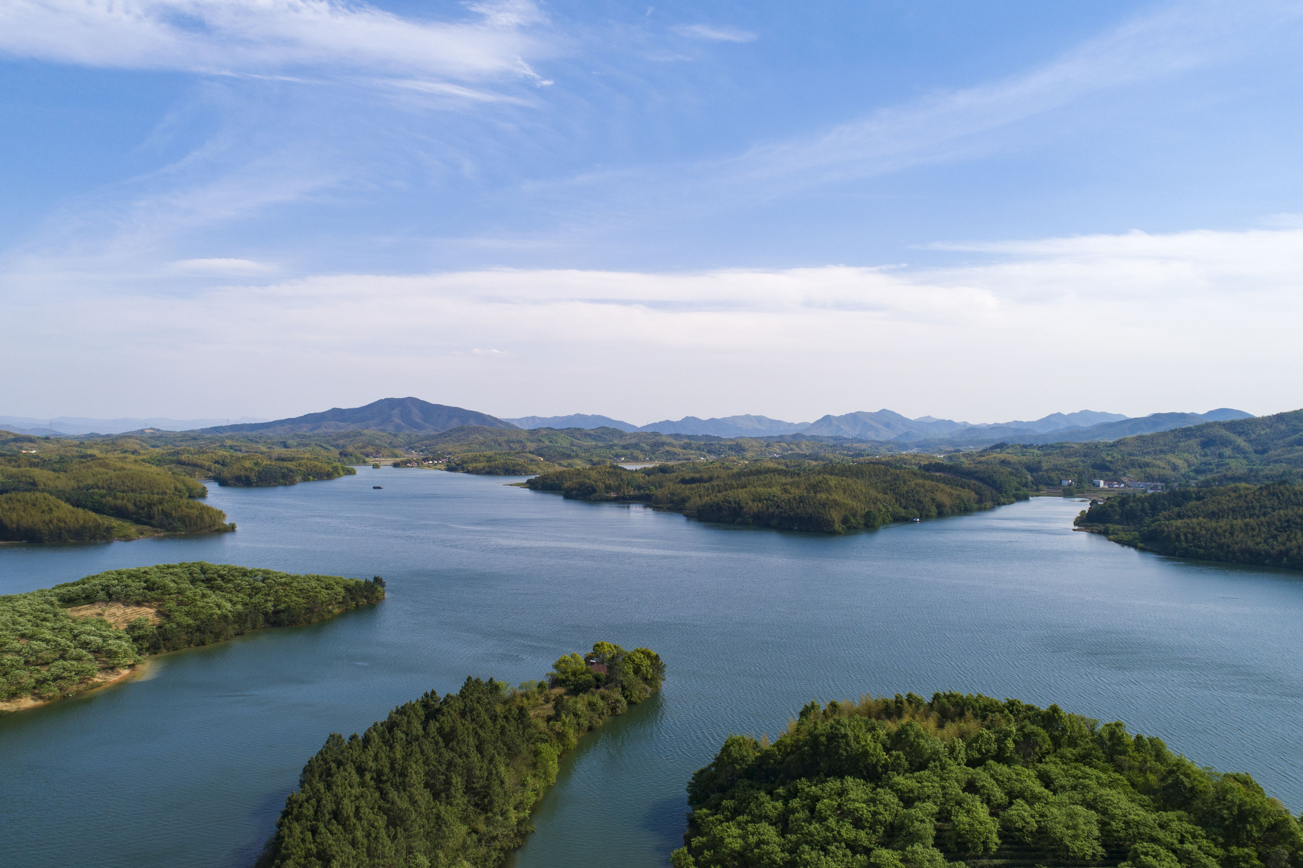 安徽宣城湖光山色景如画