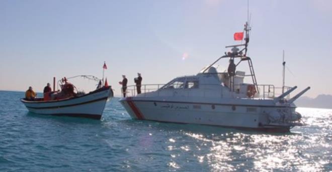 突尼斯海军逮捕26名非法移民