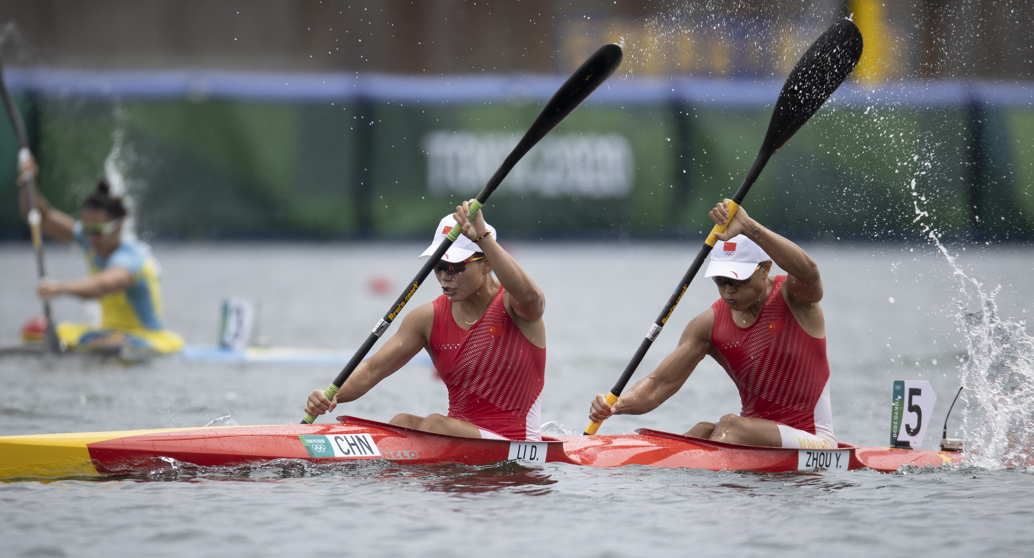 东京奥运会东京奥运会皮划艇静水比赛开桨中国选手全部晋级半决赛