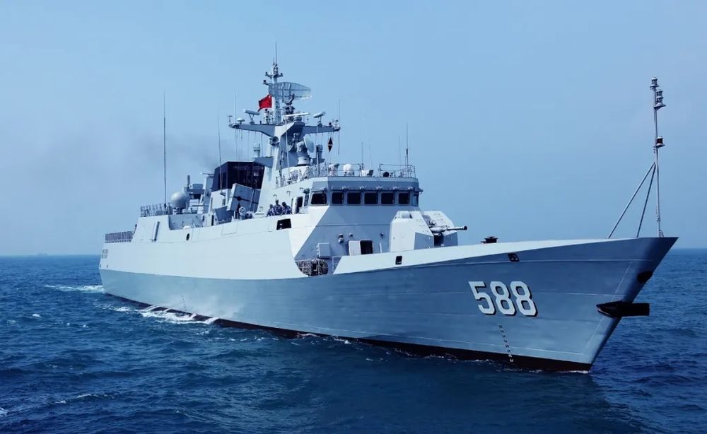 凝神聚志开新局"主题活动泉州舰组织开展在东部战区海军某护卫舰支队