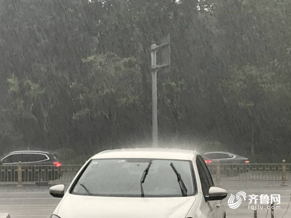 天桥无影山74 8毫米 济南两小时降下暴雨山东局地出现强对流天气 封面新闻