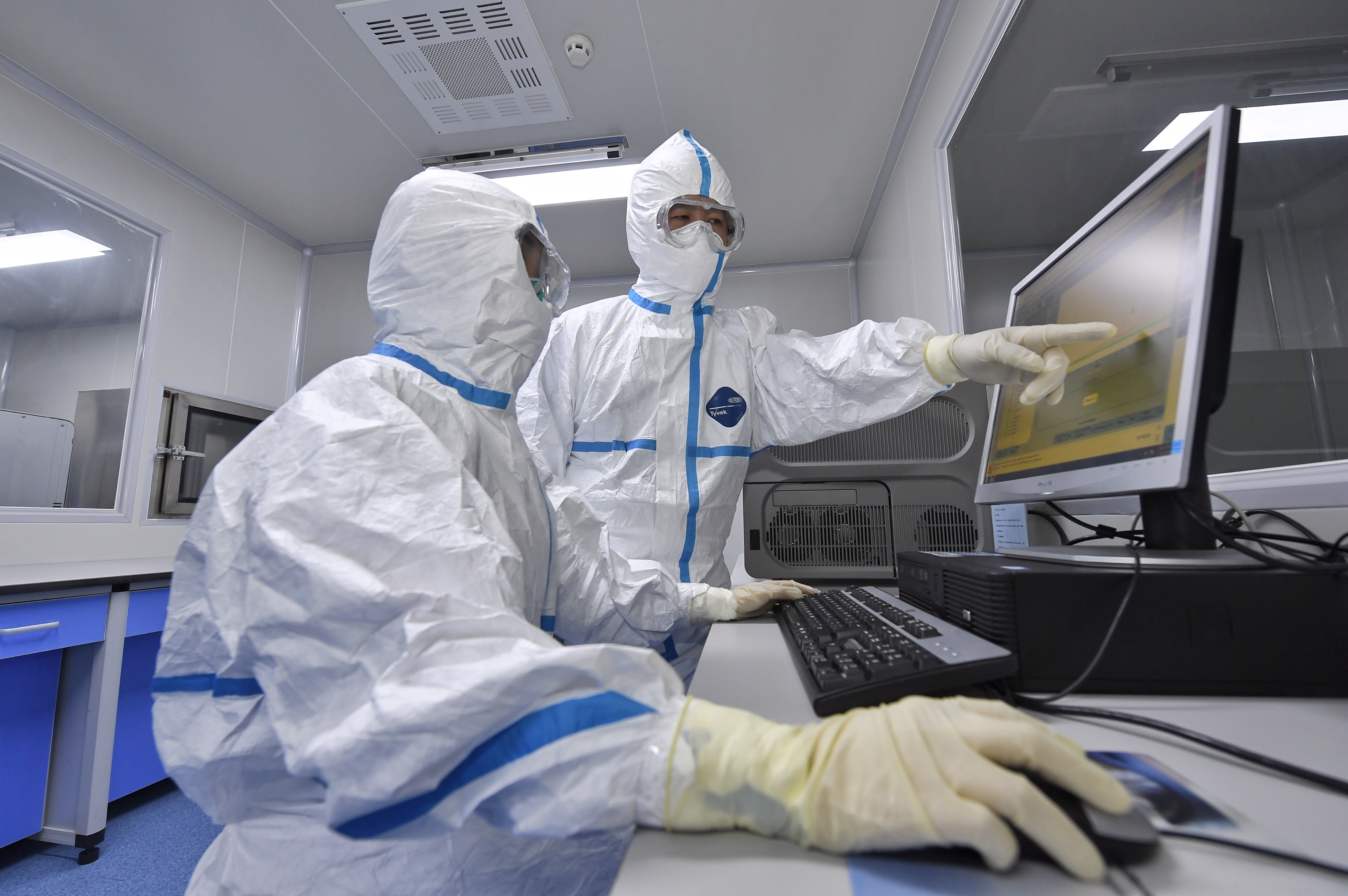 成都海关加强出入境人员新冠病毒核酸检测工作