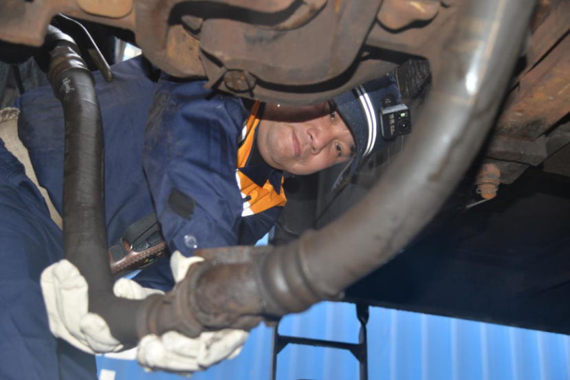 无论回不回家他们都在守护我们的年