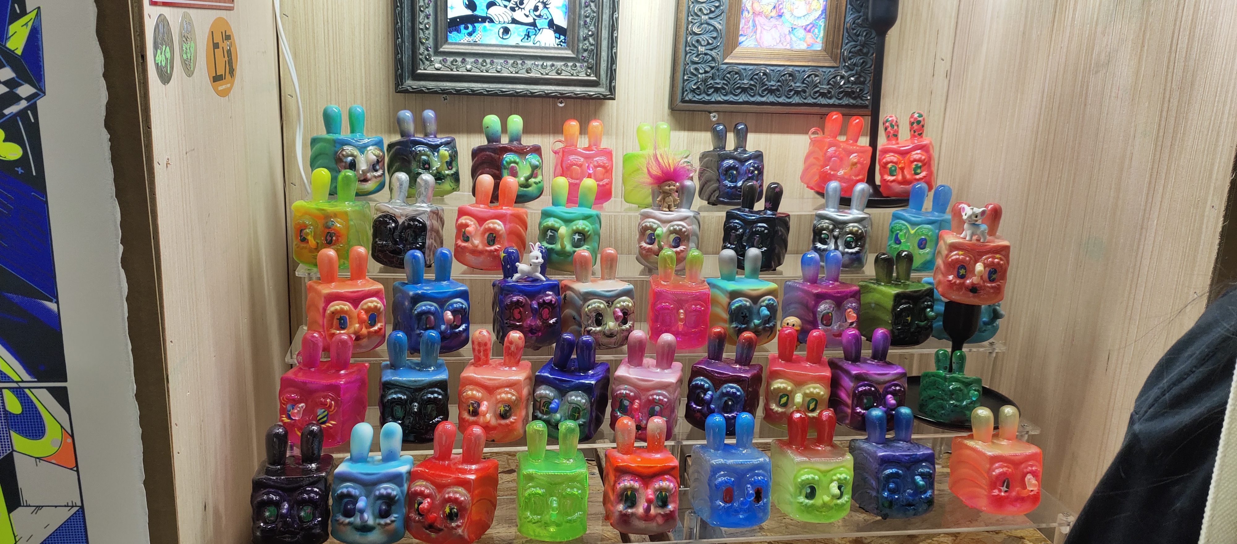 是玩物也是迷你艺术品中国年轻人爱上玩具收藏