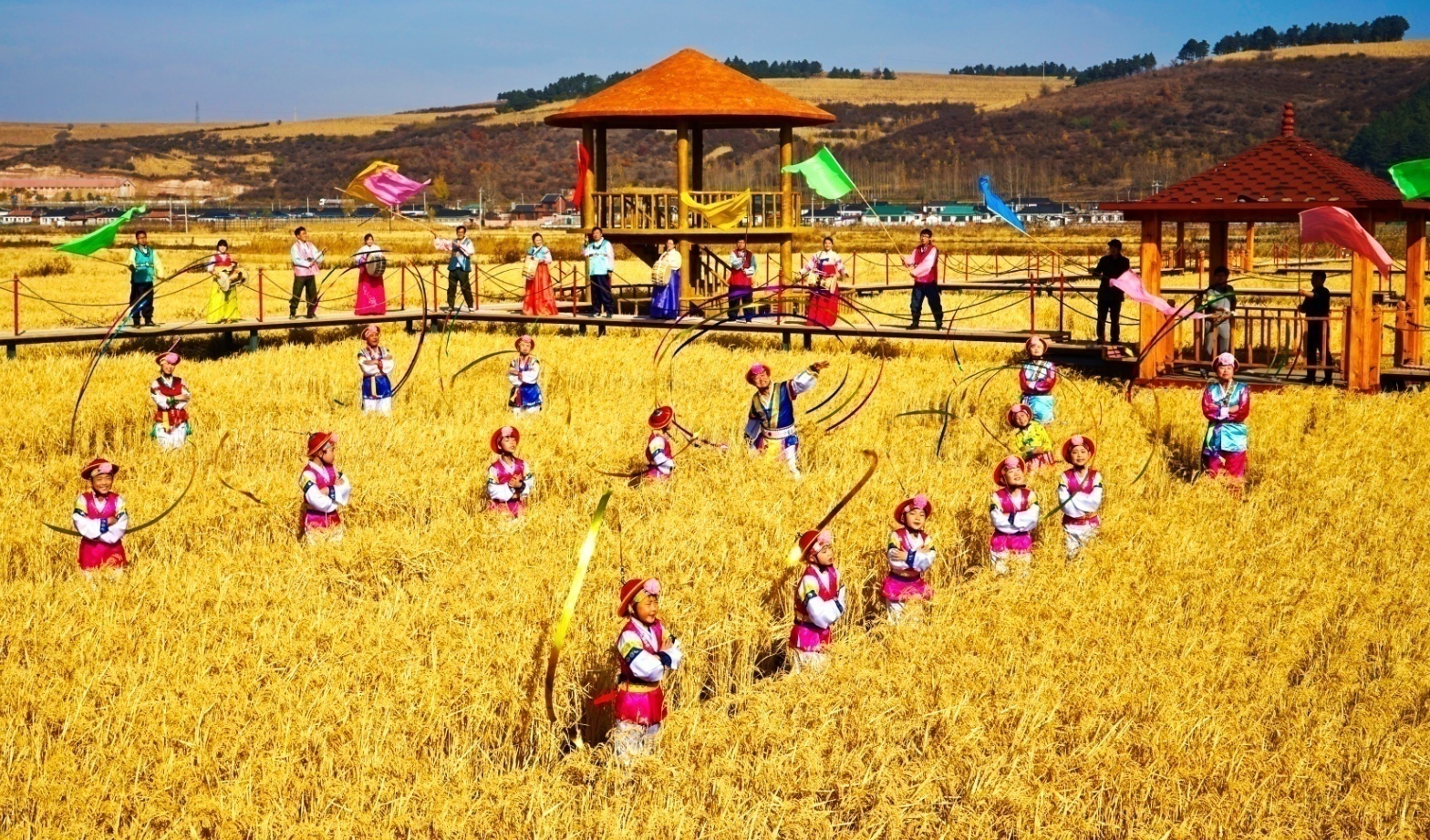 中国朝鲜族民俗园尽收民俗文化要素-中国彩虹网