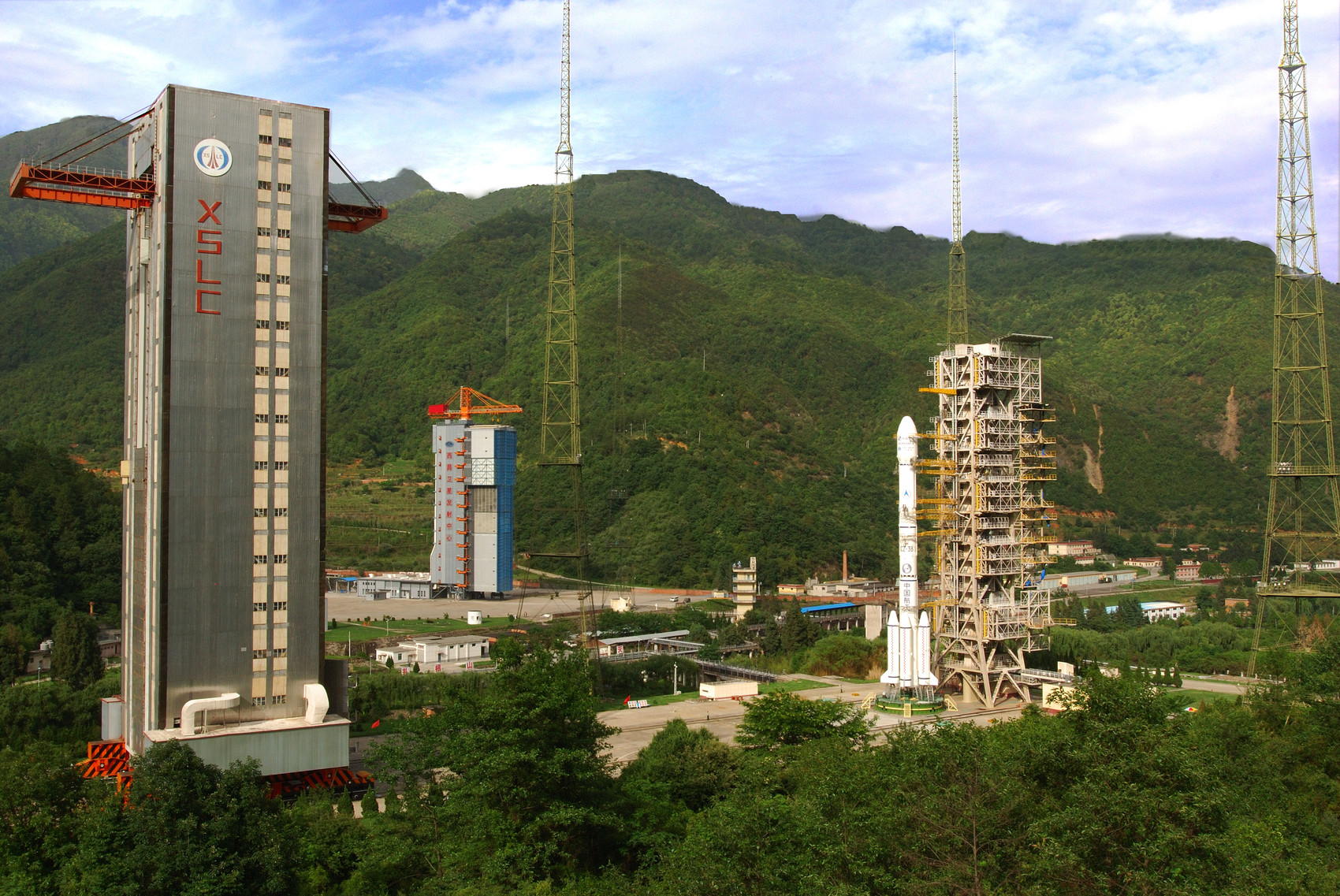 关注西昌卫星发射中心二号塔架破百①100次大凉山山谷中矗立的传奇