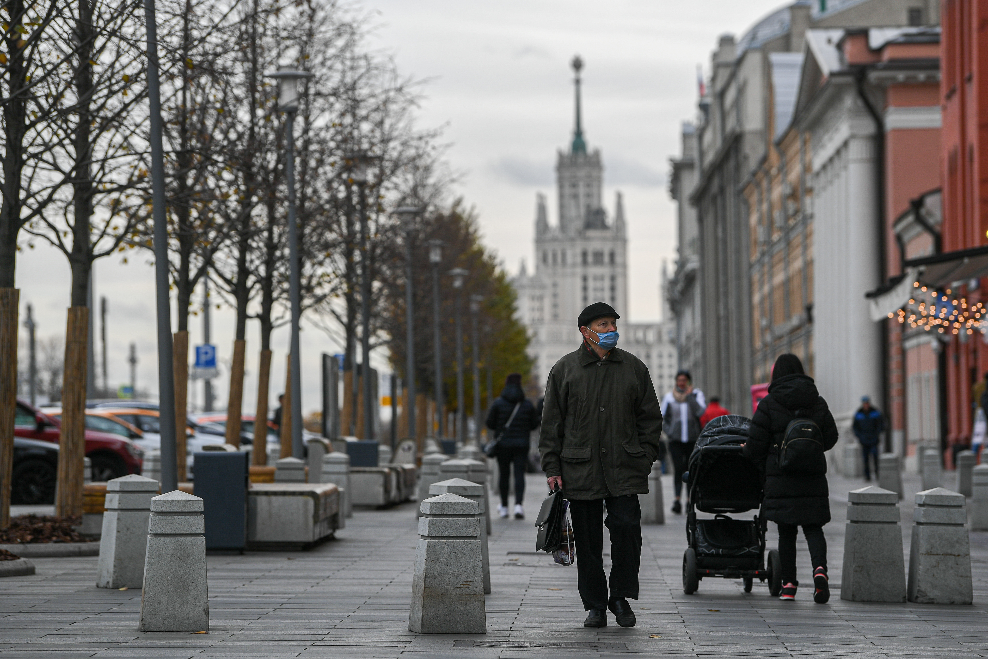 新冠疫情反弹欧洲多国收紧防疫措施