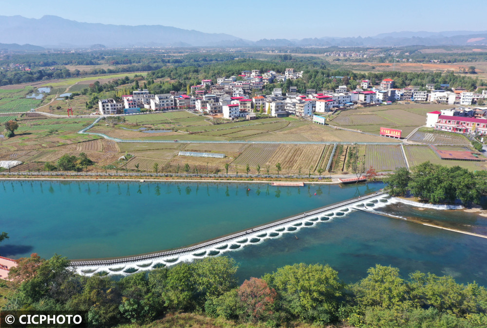 2021年11月25日拍摄的湖南省永州市道县梅花镇贵头村.