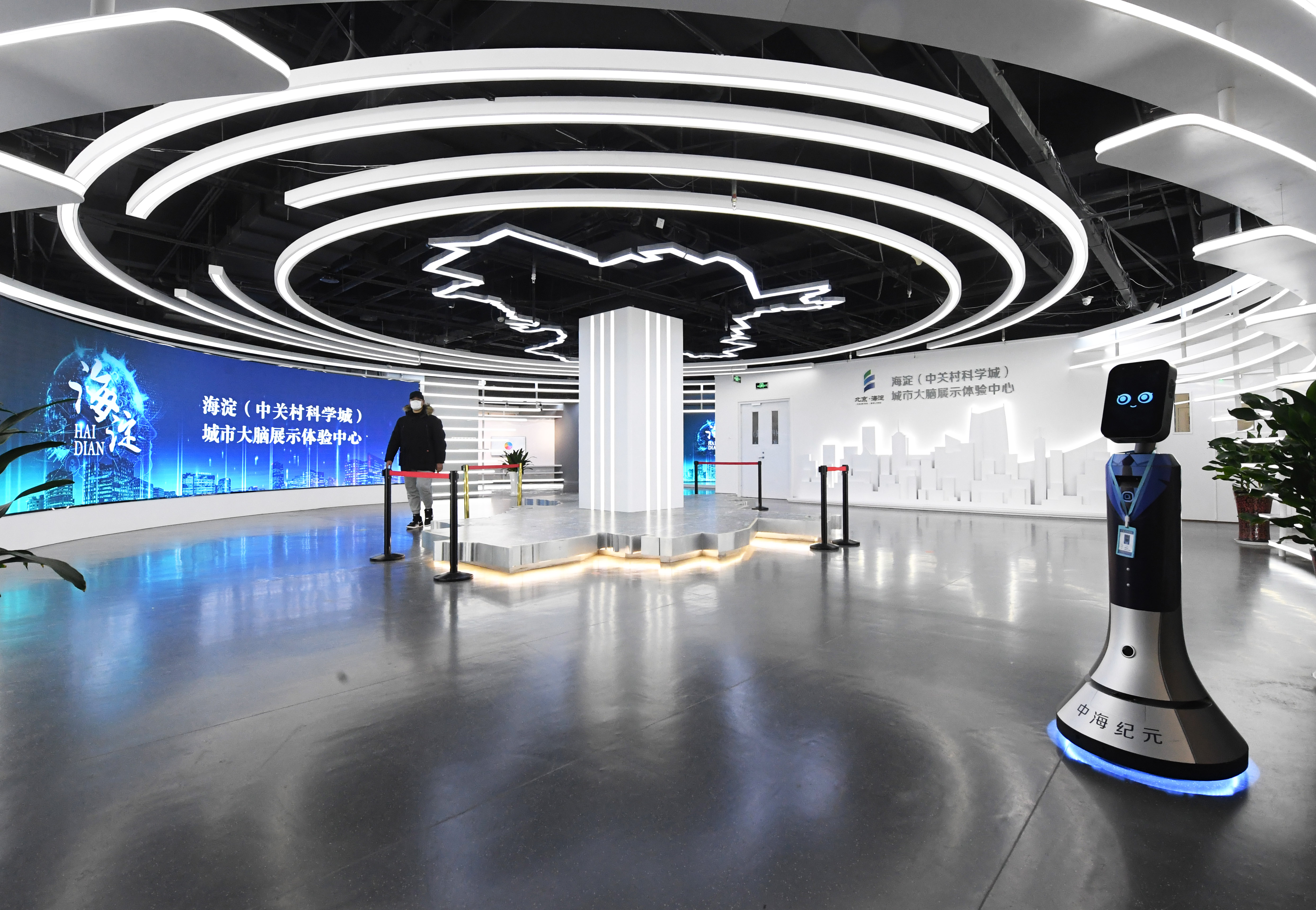 新时代新作为新篇章夯实治理之基法治政府建设进行时