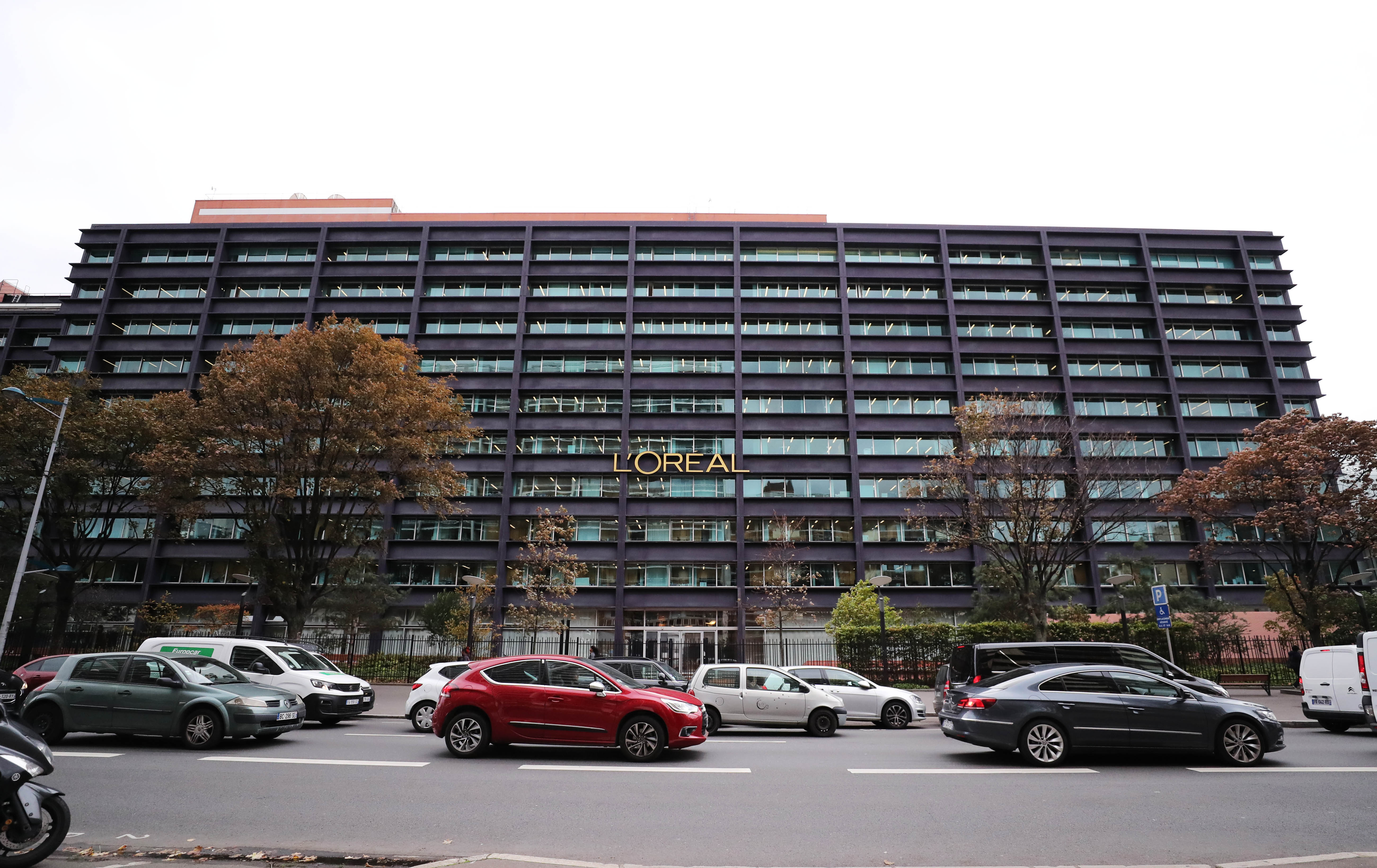 2019年10月24日,在法国巴黎地区克里希市拍摄的欧莱雅集团总部大楼