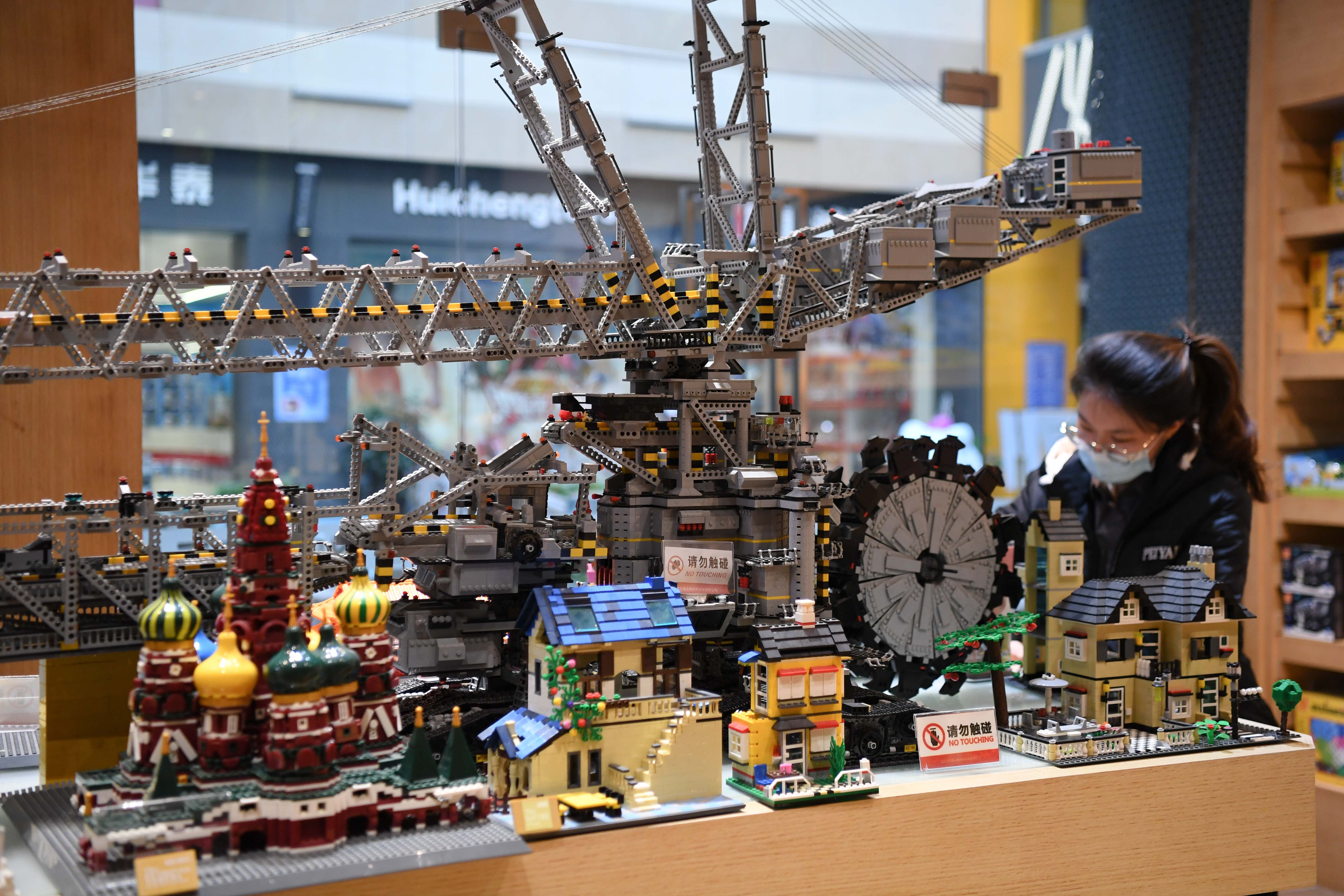 中国玩具之都给世界带来更多欢乐