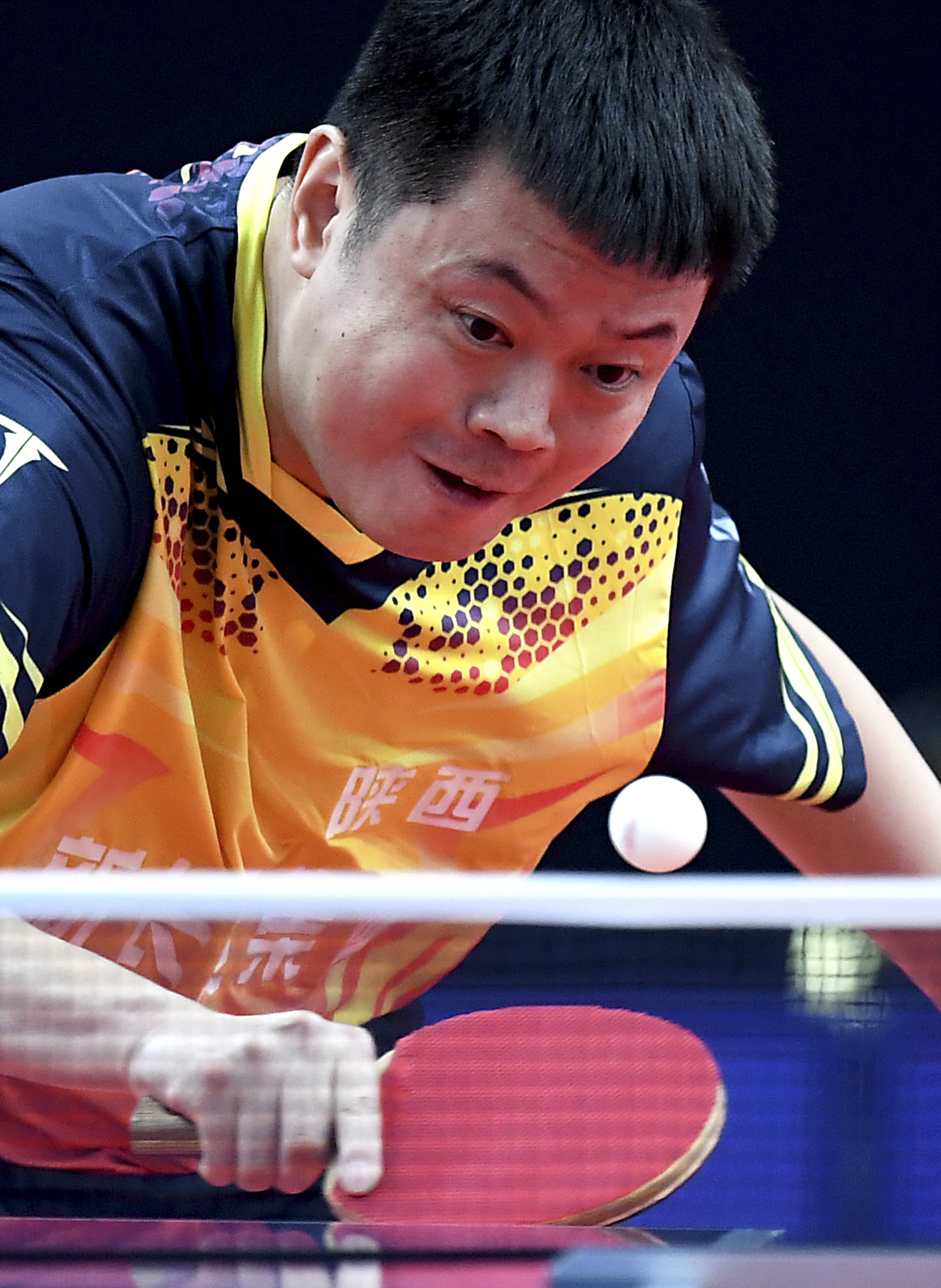 全运会特写老当益壮侯英超