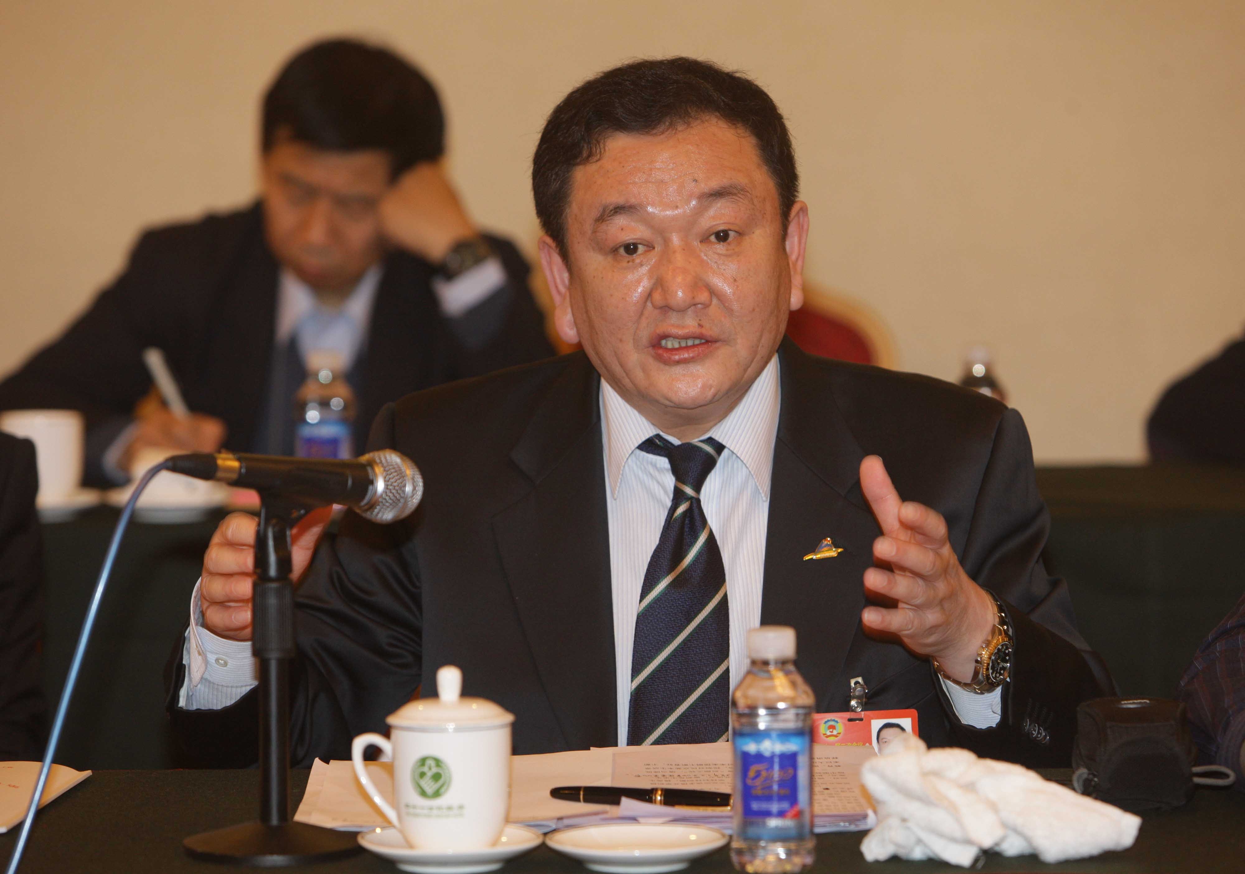 两会疫情影响下中国体育产业探索发展新模式