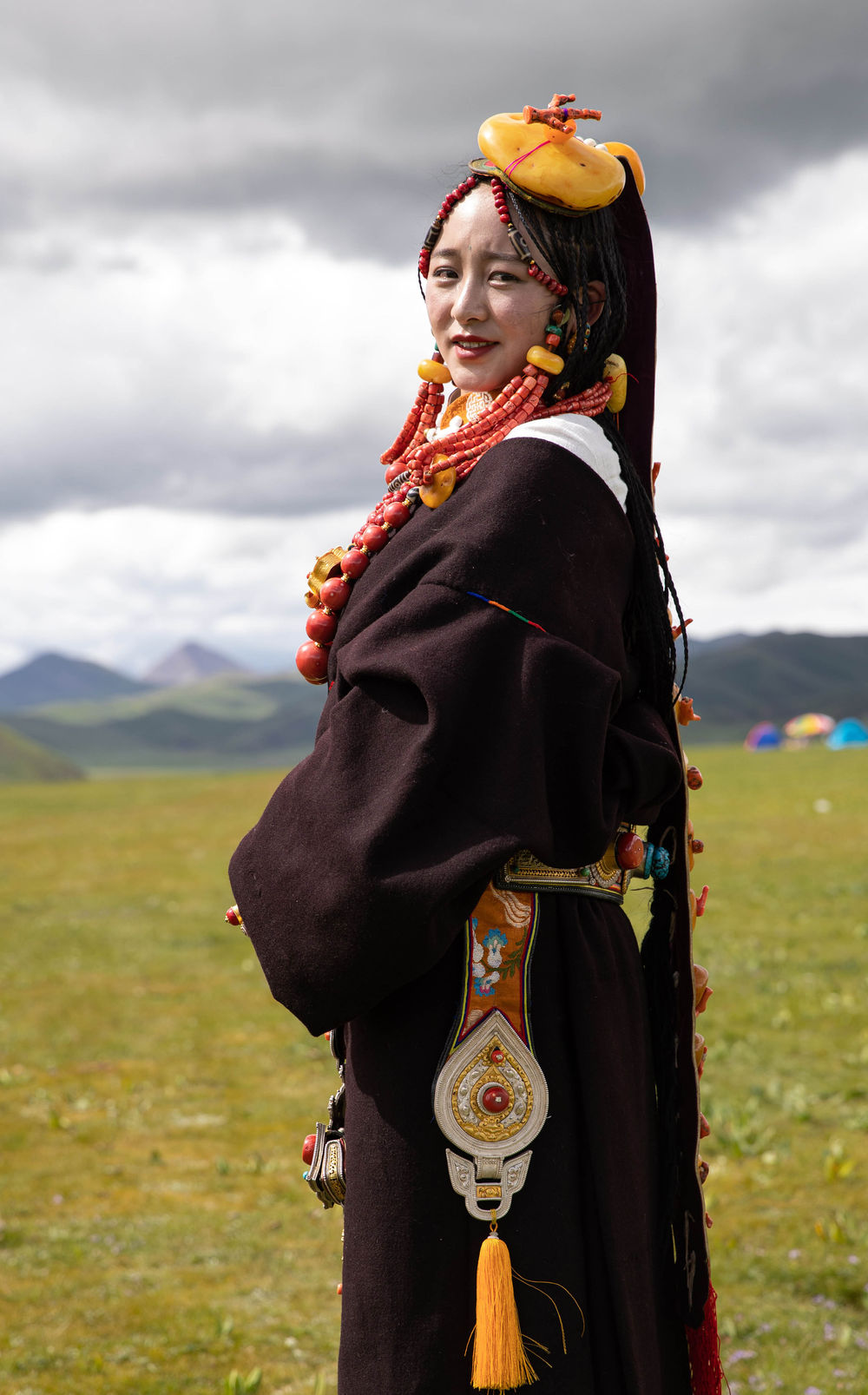 四川色达传统藏式和现代藏装秀