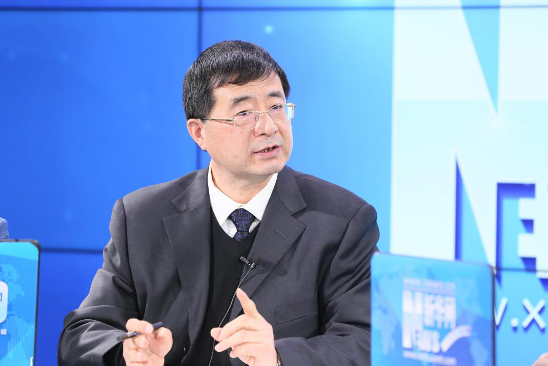 罗斌通过知情告知规范疫苗接种讲好疫苗故事