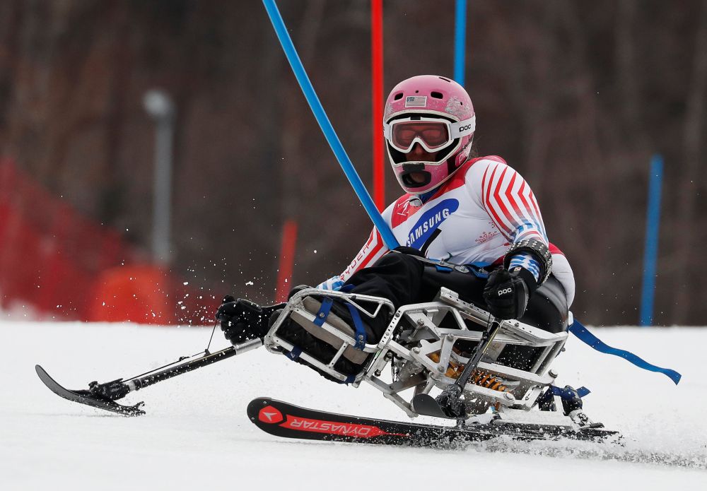 残奥高山滑雪para alpine skiing北京2022年冬残奥会共设6个大项:残