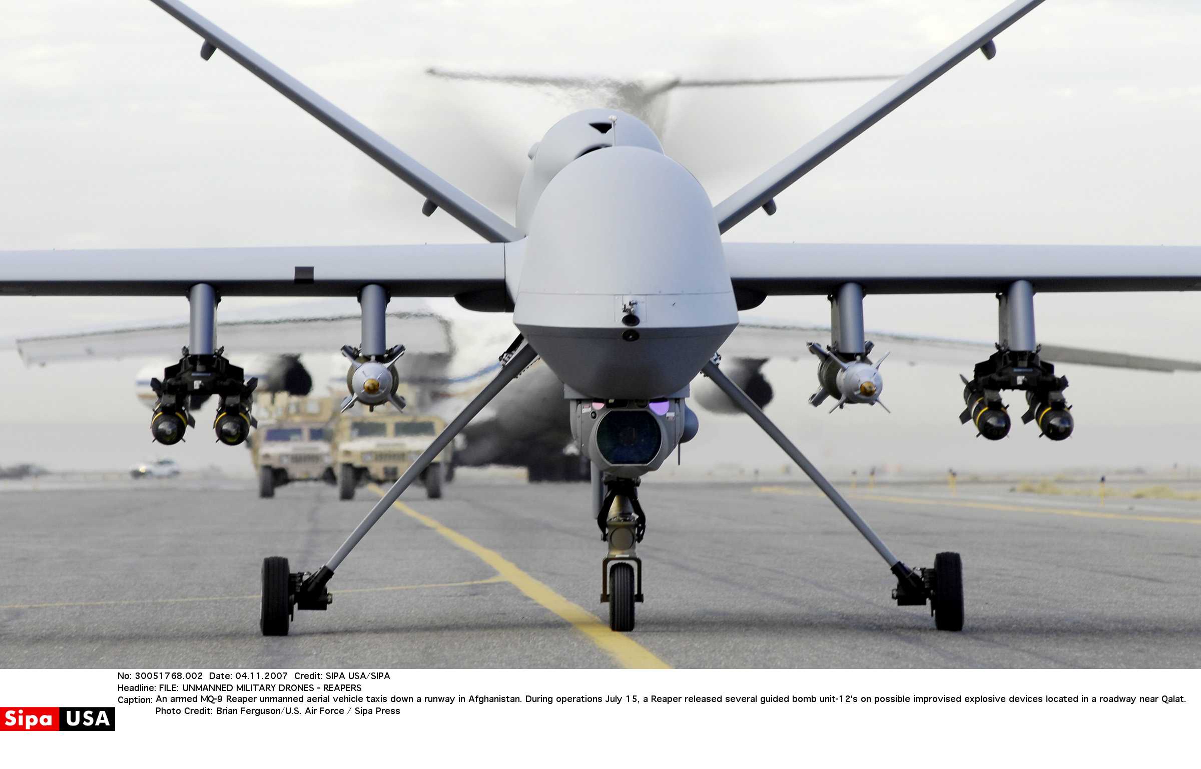 2009年7月15日,一架"mq-9"无人攻击机在阿富汗执行作战任务.