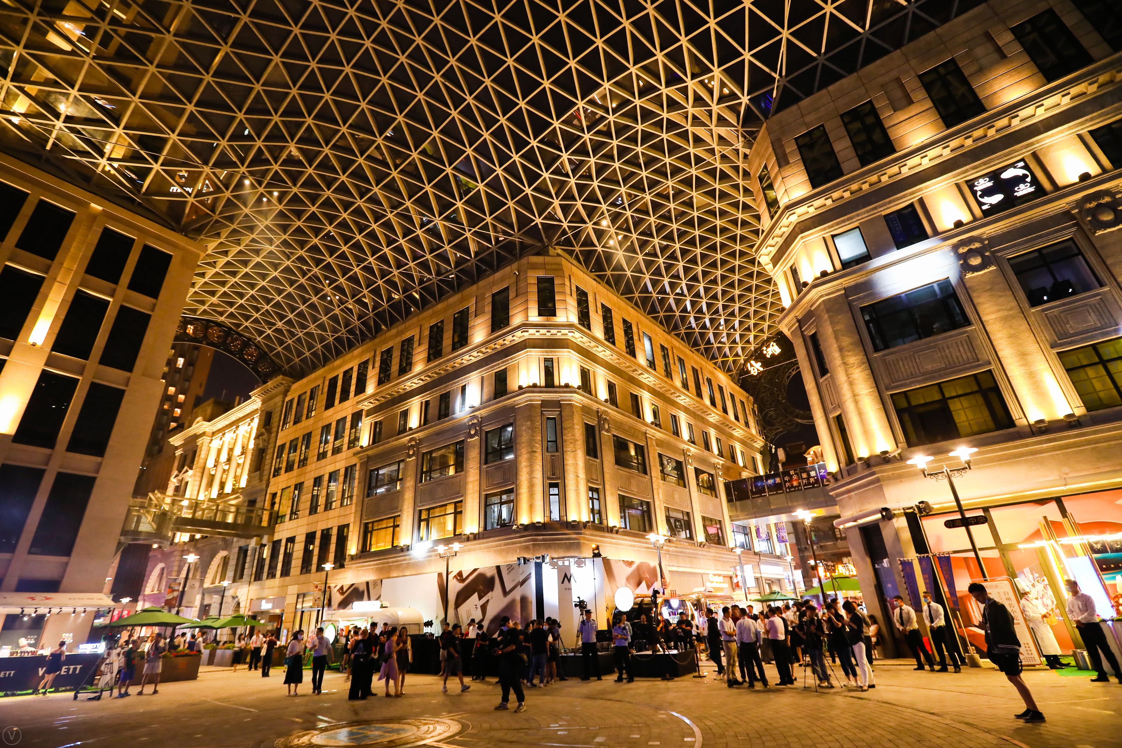 上海外滩再添商旅文新地标打造可阅读建筑可漫步街区