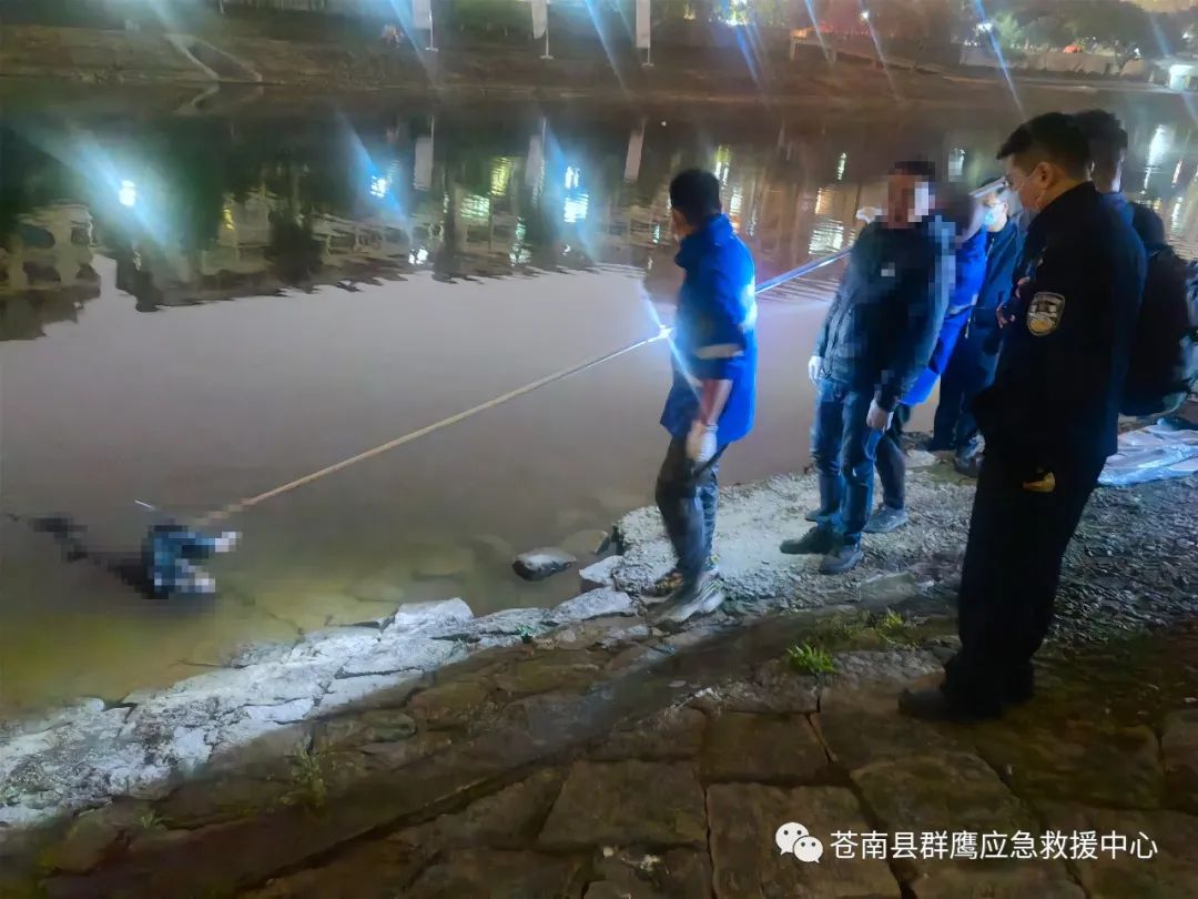 江苏泰州2名少年长江溺水失联，村民：遗体已打捞上岸