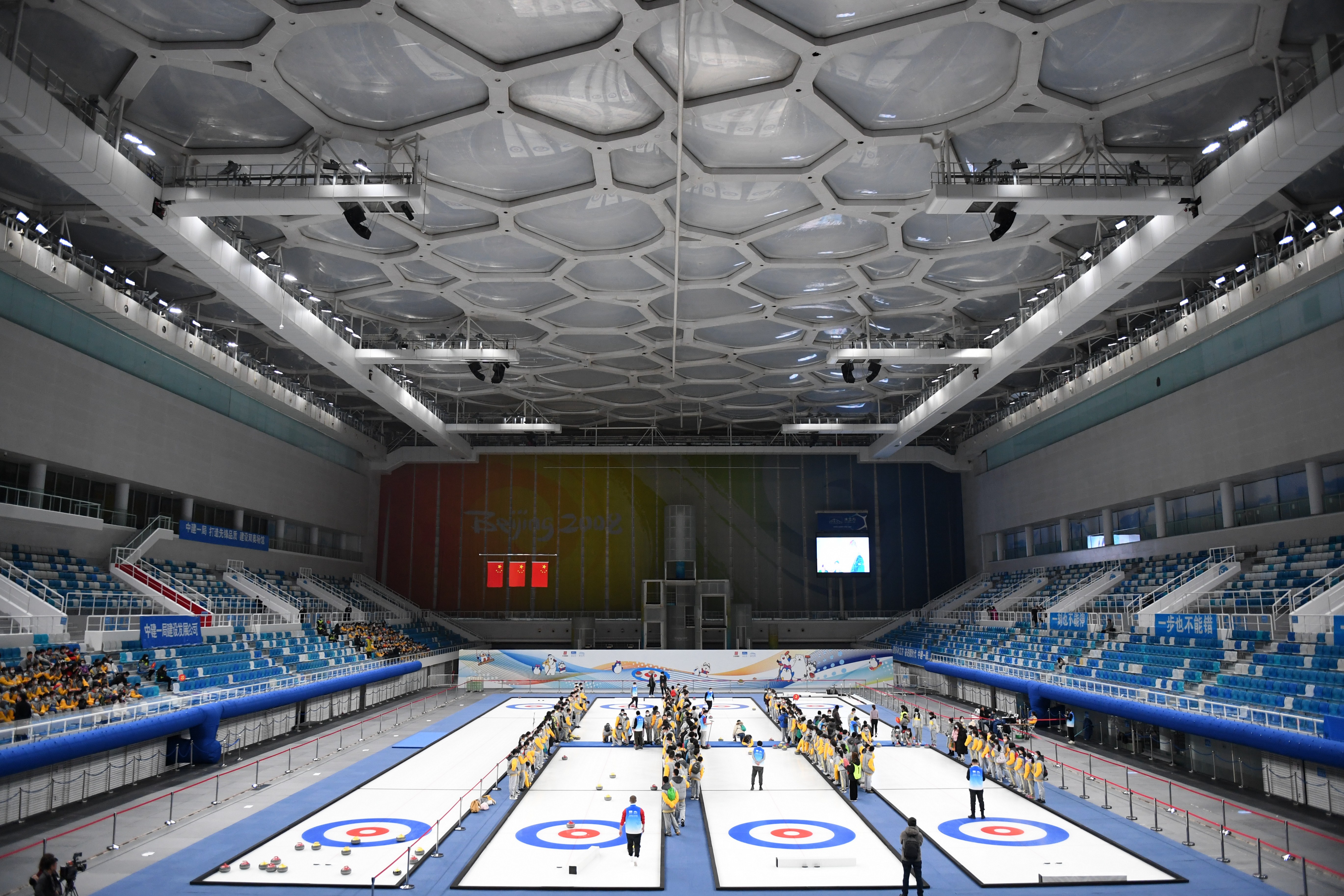 改造利用2008年奥运会既有场馆,是冬奥会北京赛区建设特色,13个竞赛和