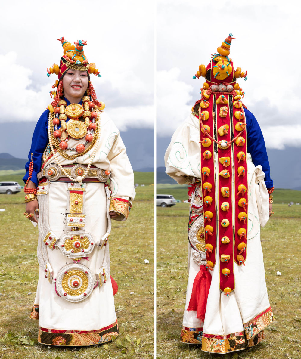 四川色达传统藏式和现代藏装秀