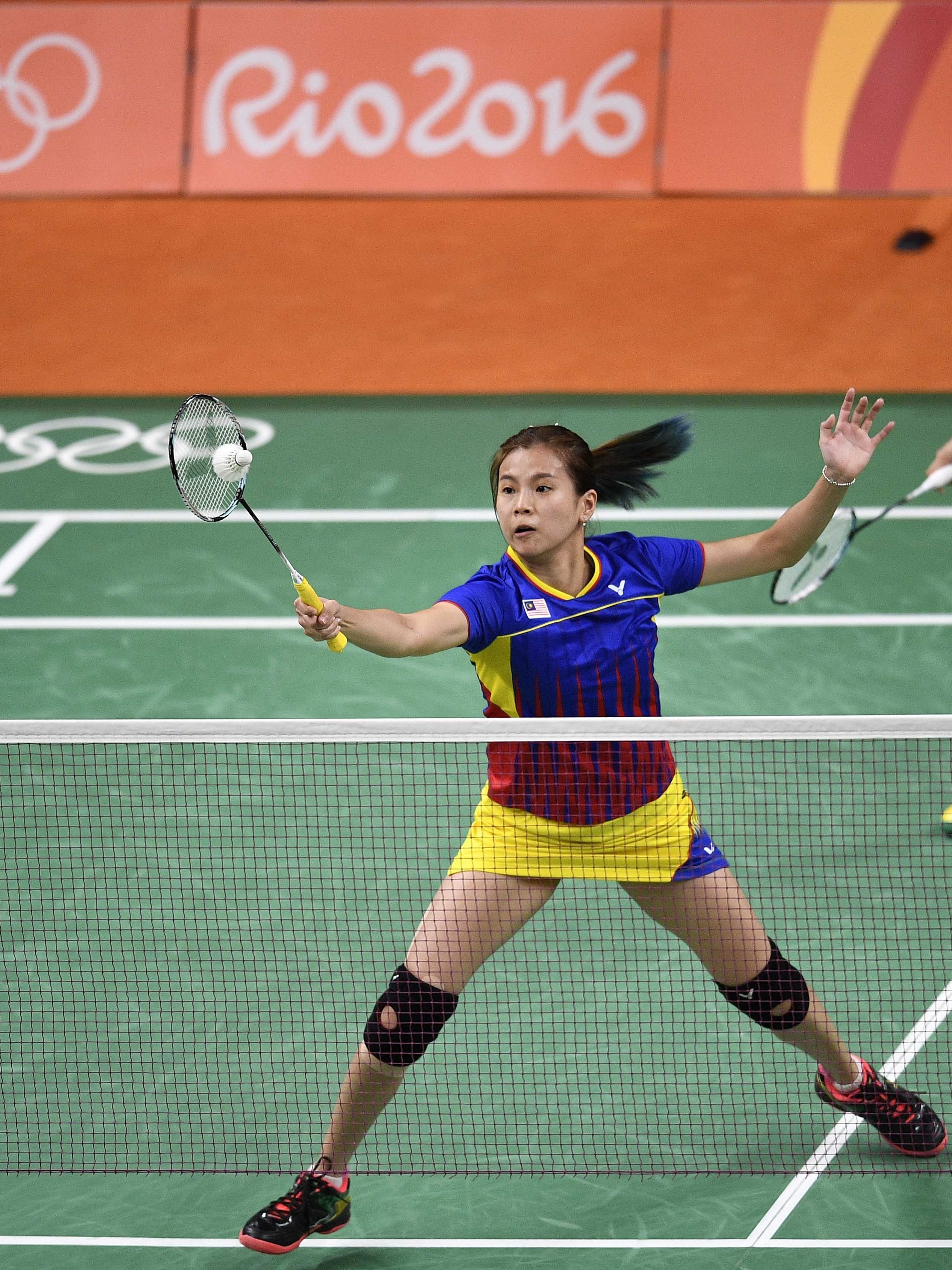 2016年8月,吴柳莹(左)在里约奥运会比赛中.