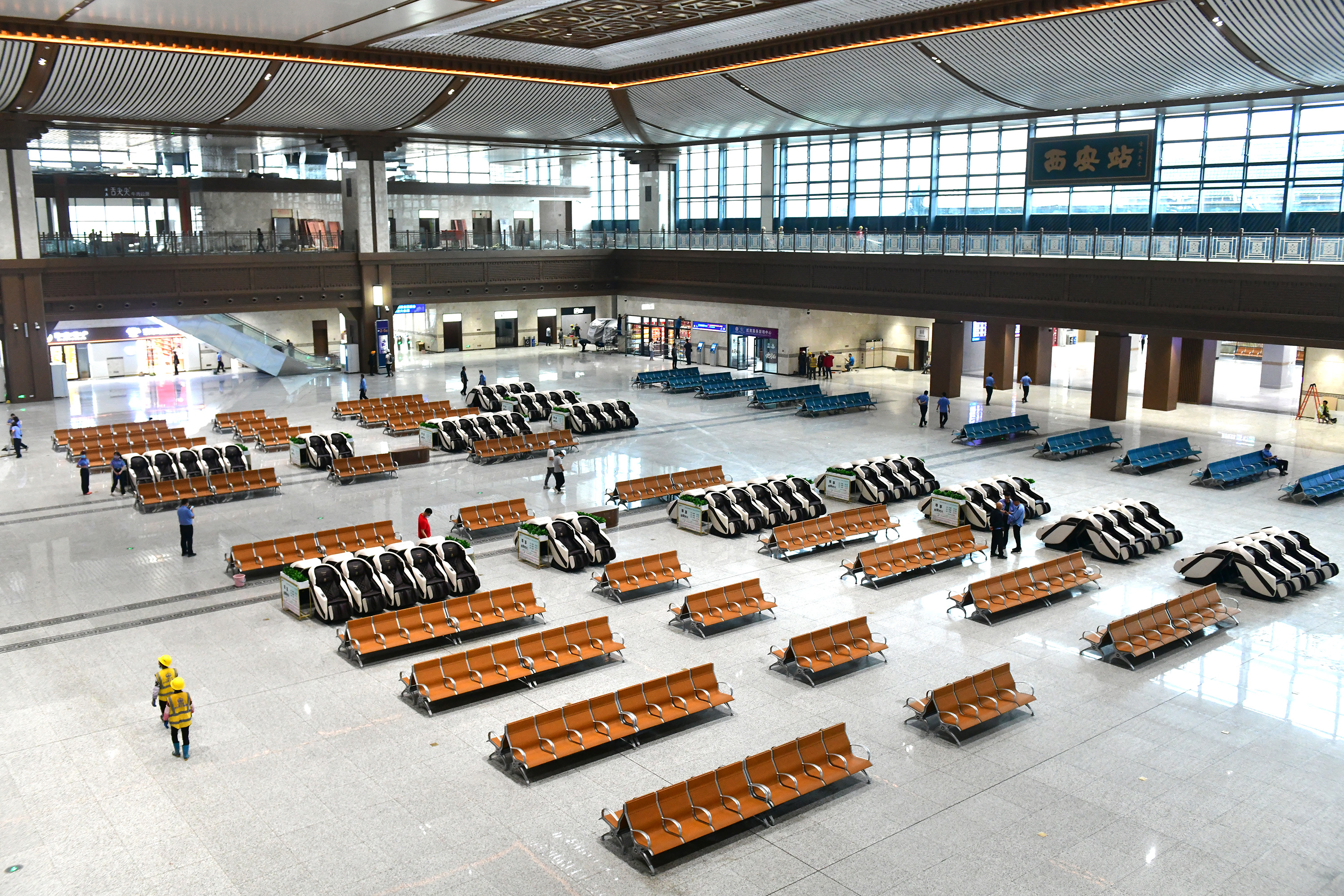 西安火车站新颜亮相南望明城墙北览大明宫