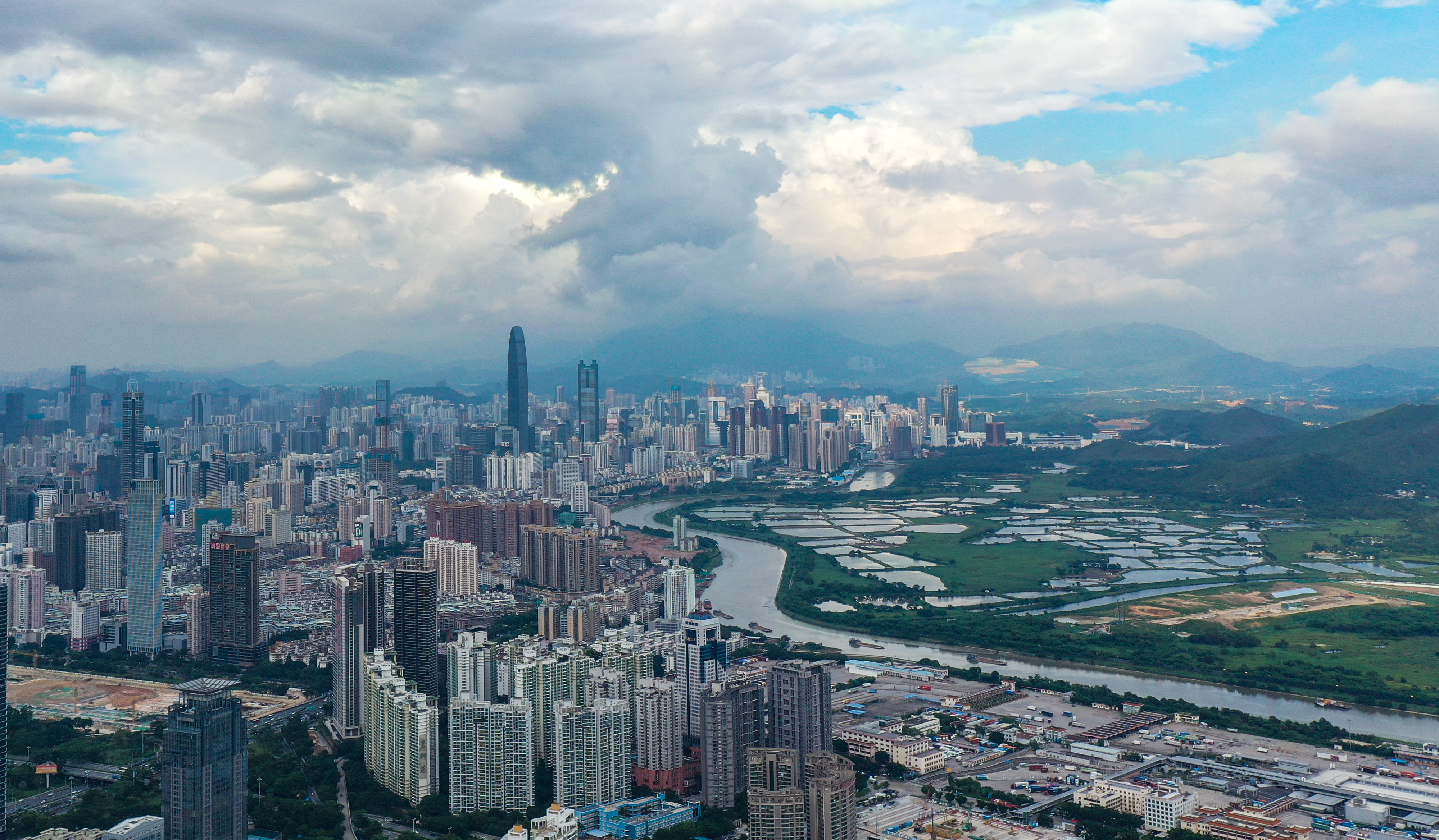 南海之滨,正在加速开发的落马洲河套地区,成为继前海之后深港合作的