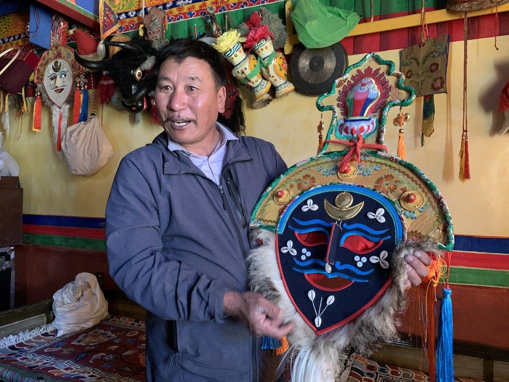 藏戏面具村民图片图片