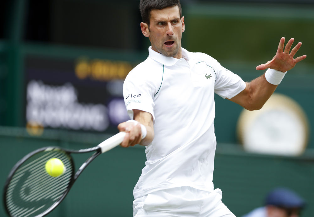 温网费德勒进八强等待对手本土新星身体不适退赛