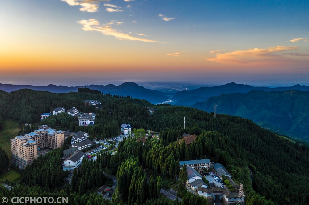 钟鼎寺 海拔图片