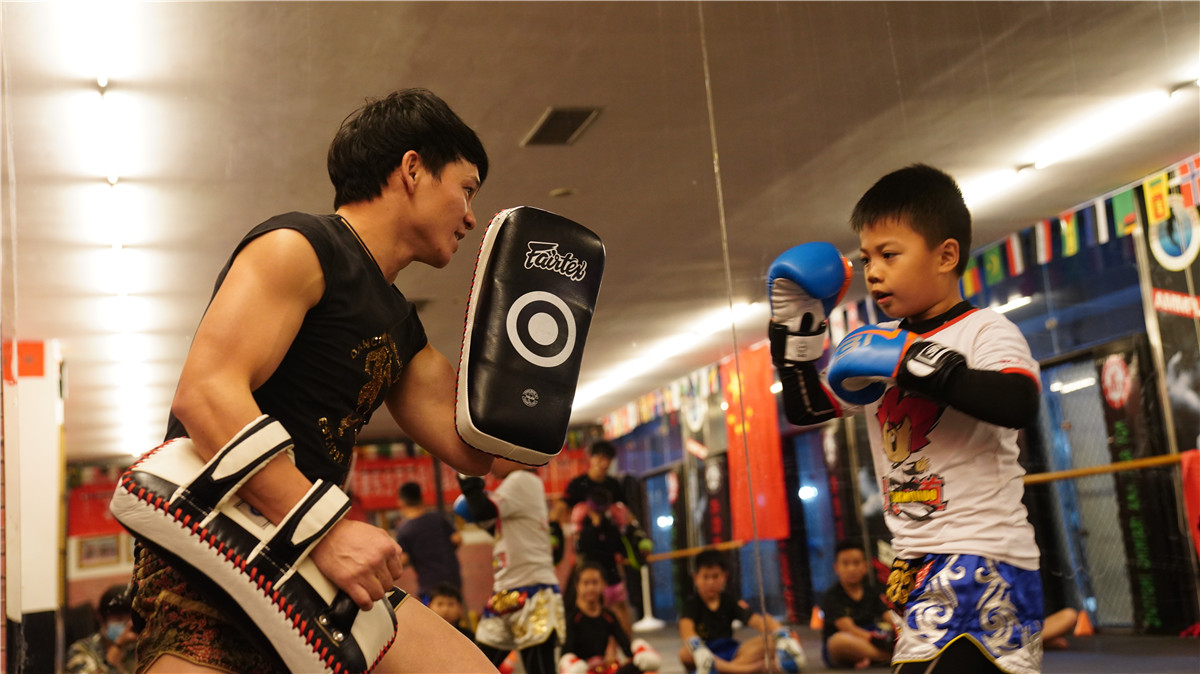 泰拳馆里的追梦人