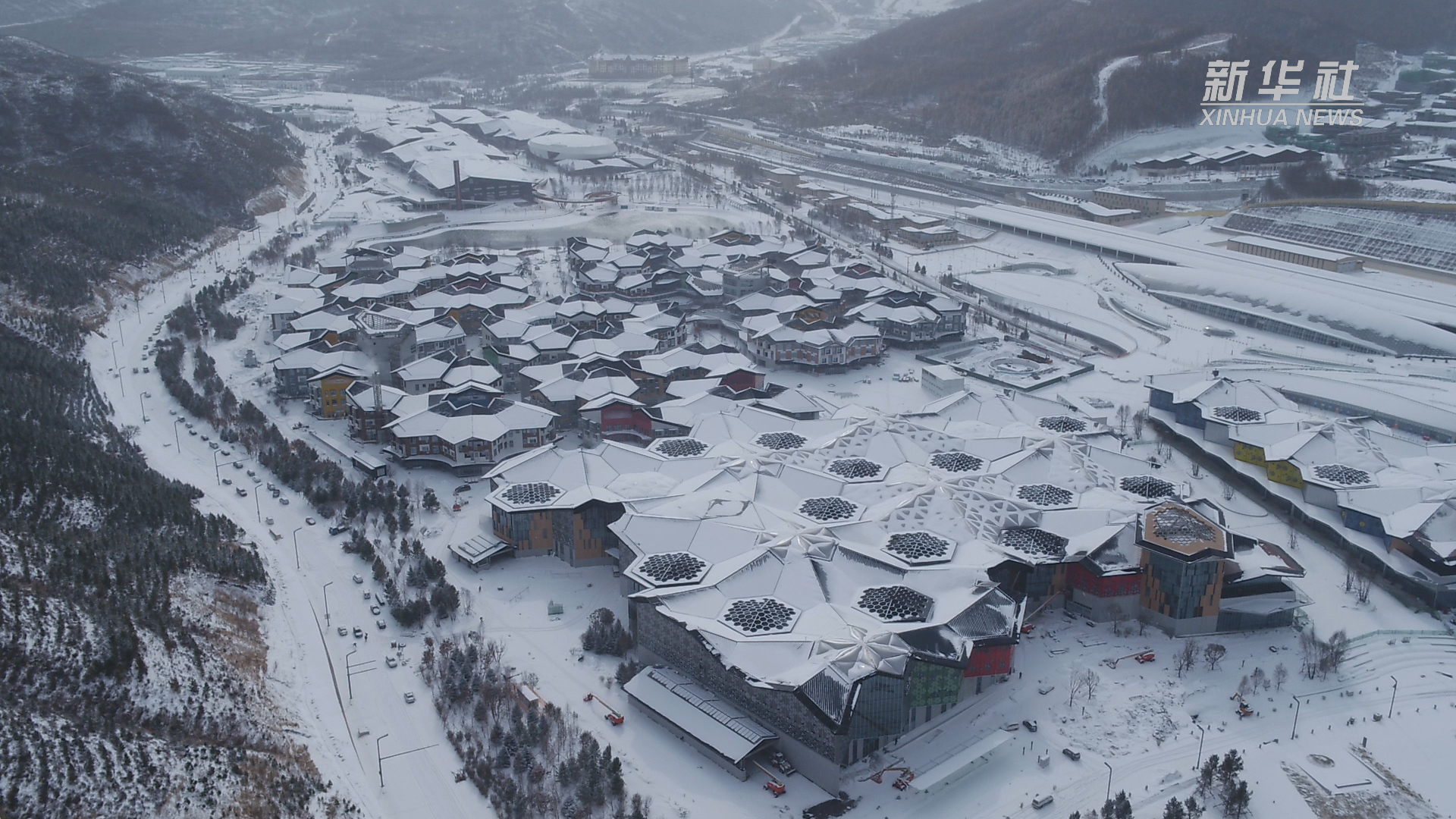 冰雪小镇纪录片图片