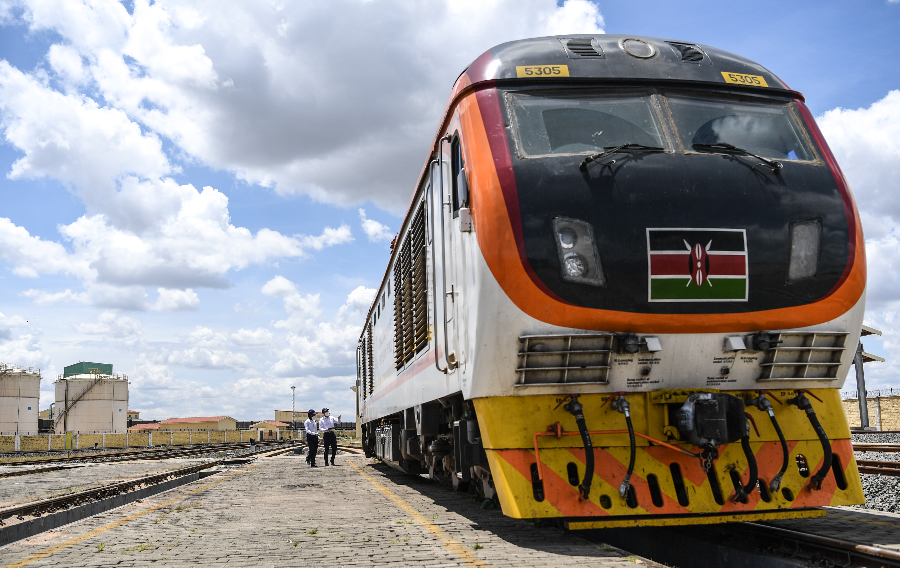 你好非洲我相信肯尼亚的铁路网以后会像中国铁路网一样越来越好
