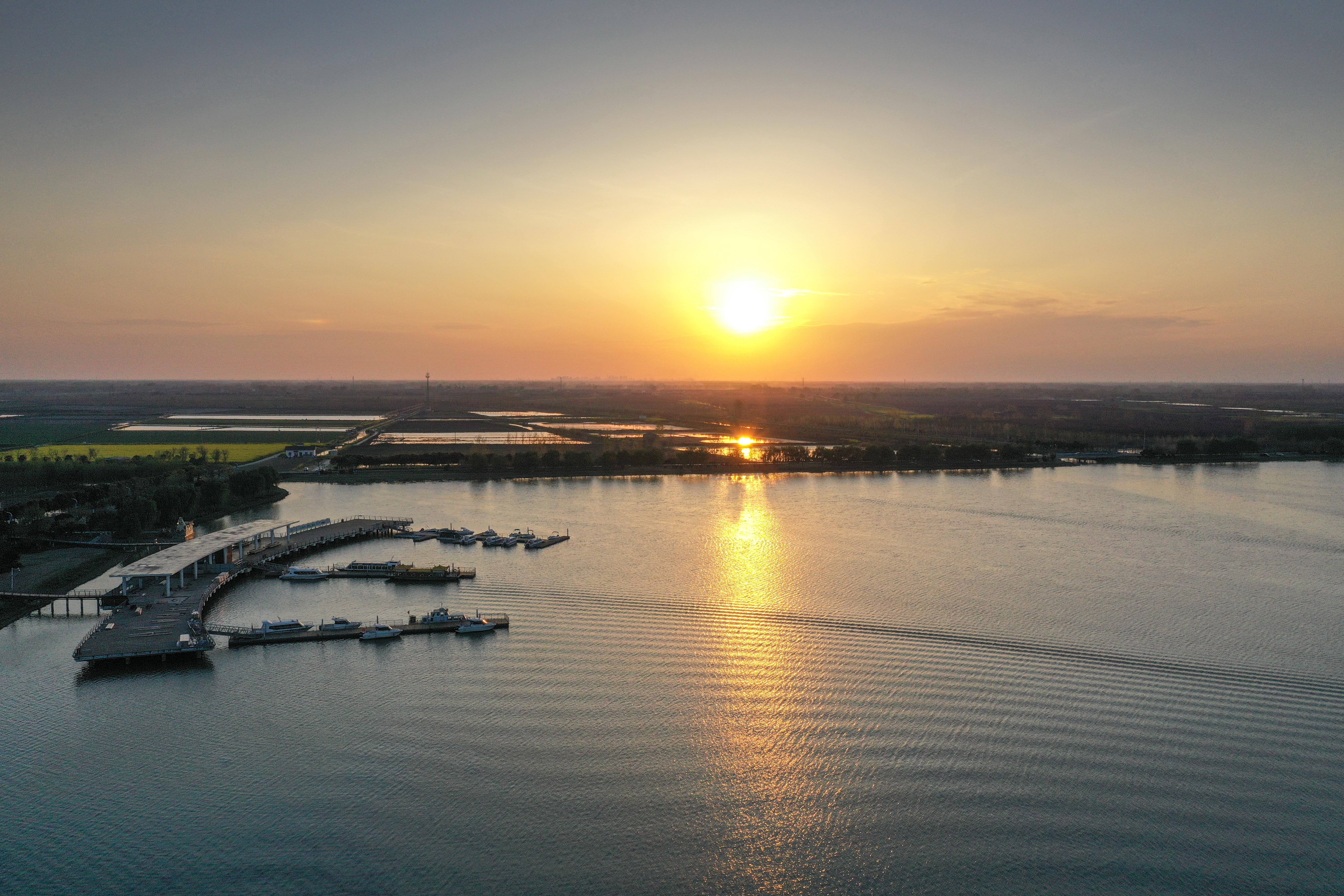 春和景明白马湖